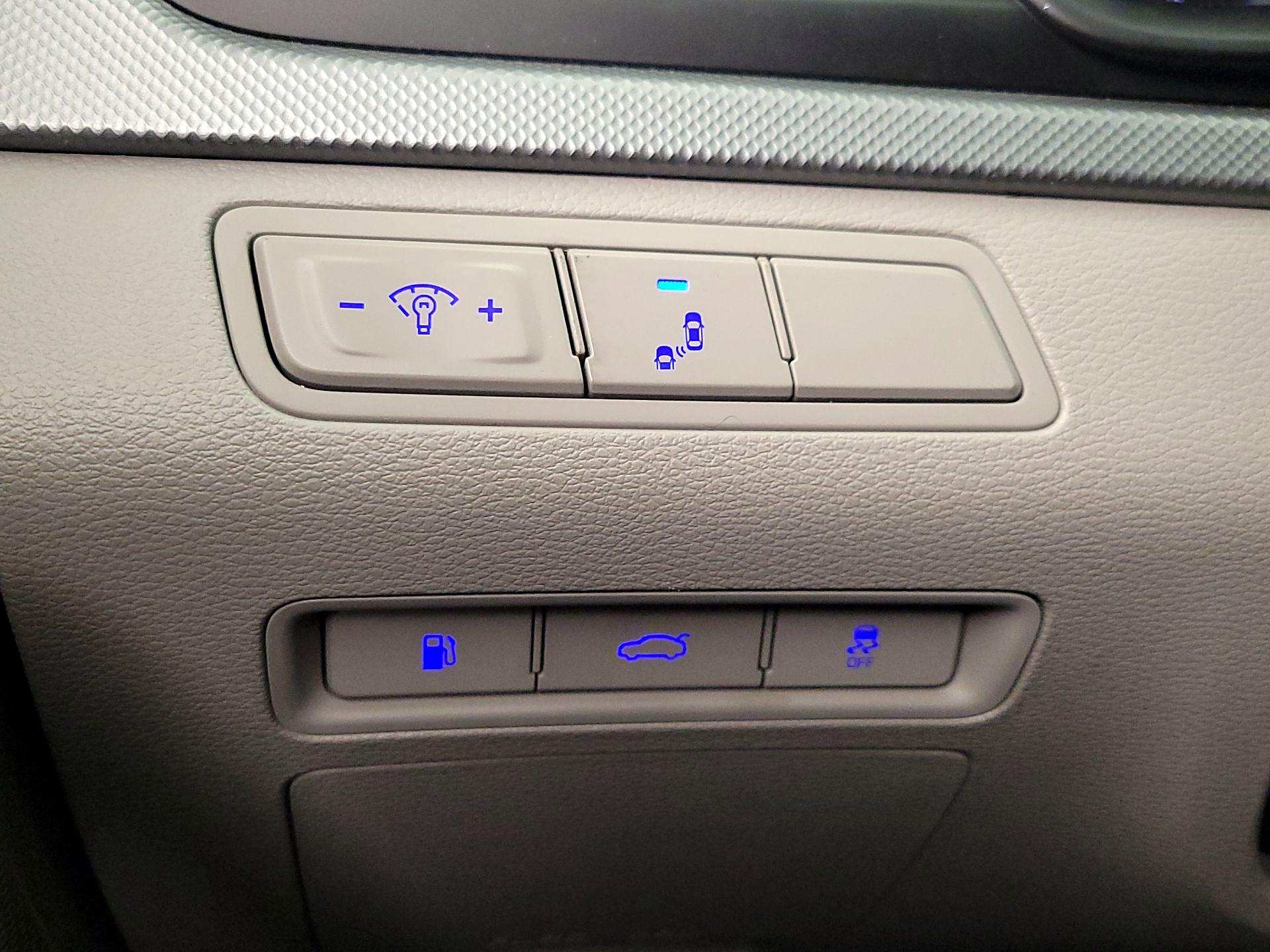 Thumbnail: 2018 Hyundai Sonata - 13