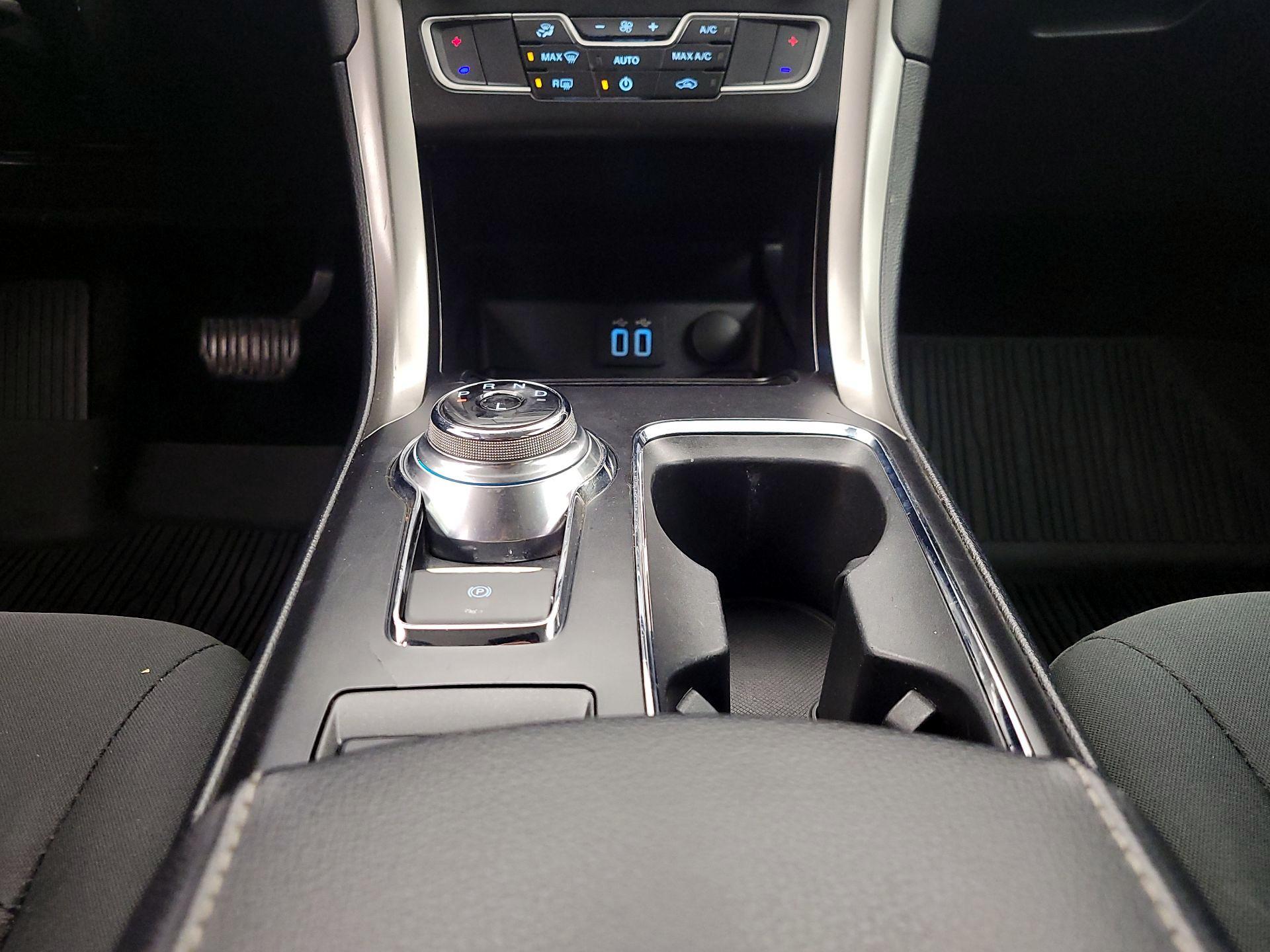 Thumbnail: 2019 Ford Fusion - 18