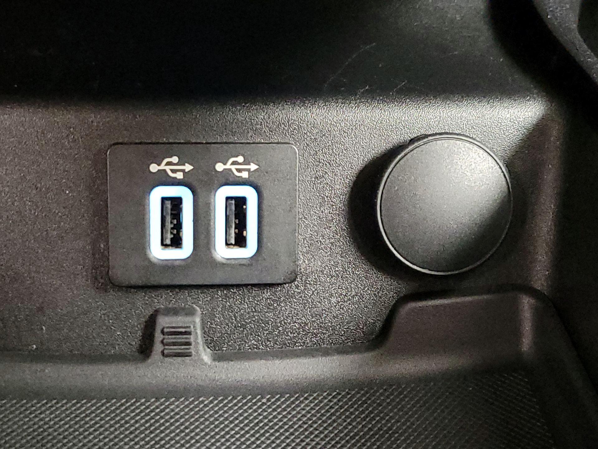 Thumbnail: 2019 Ford Fusion - 19