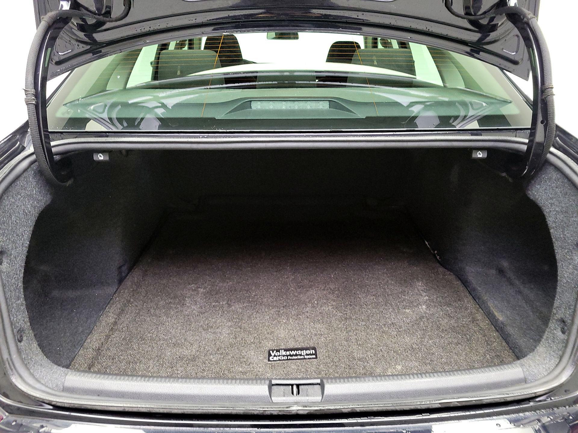 Thumbnail: 2021 Volkswagen Passat - 20