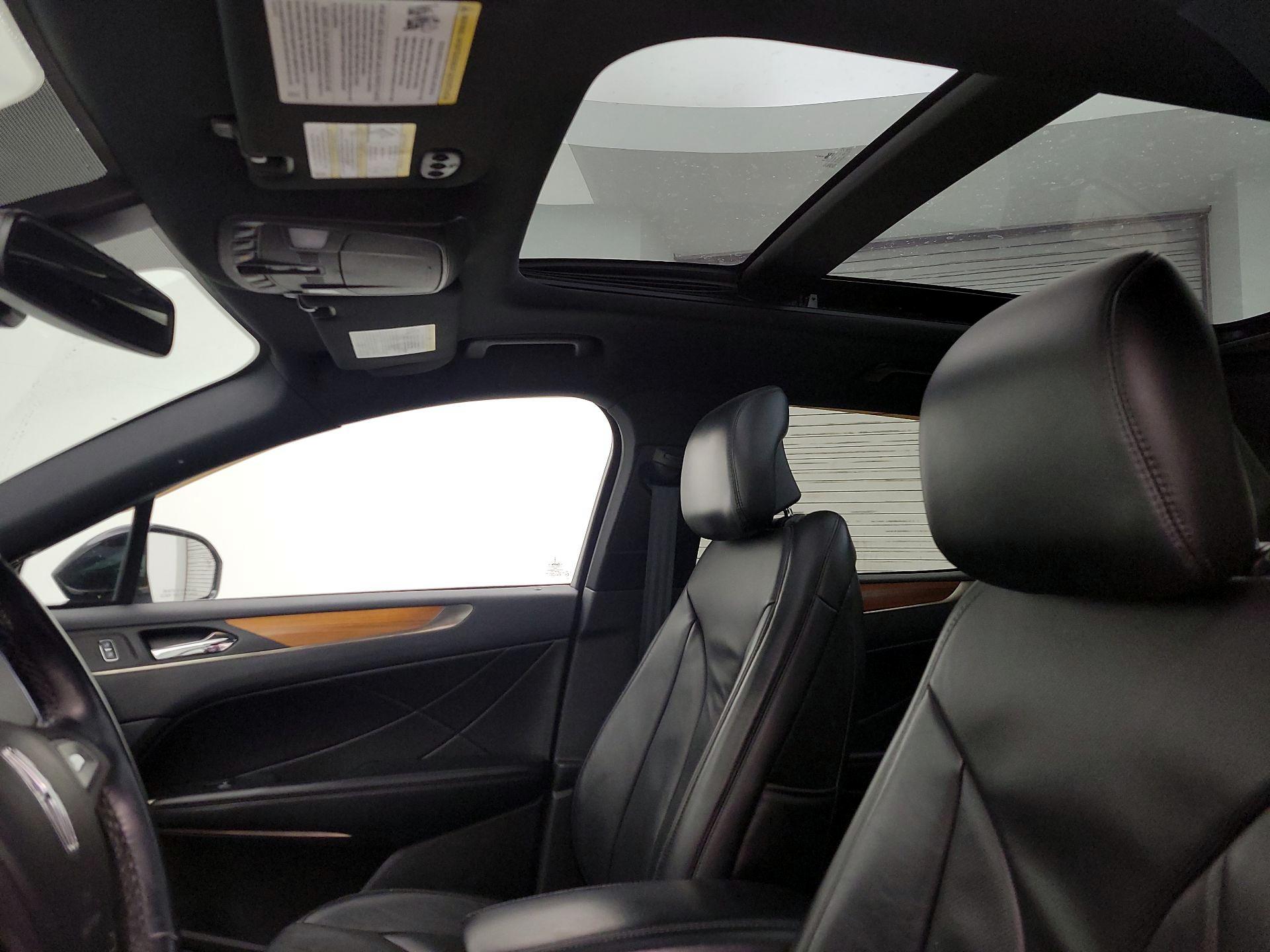 Thumbnail: 2018 Lincoln MKC - 18