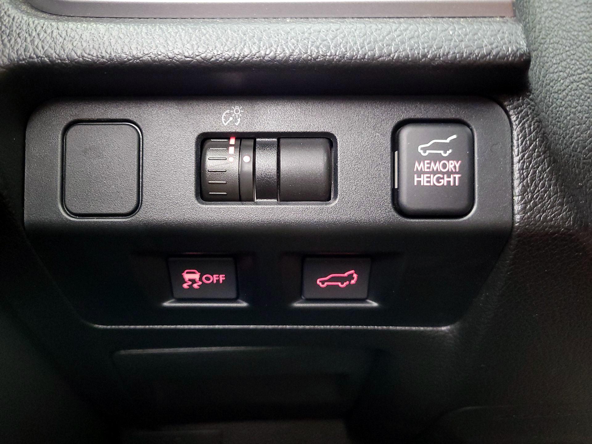 Thumbnail: 2015 Subaru Forester - 13