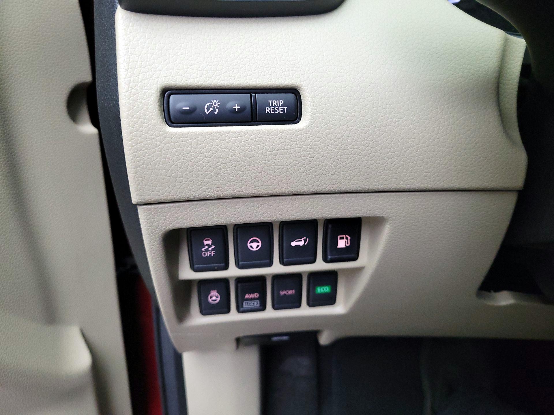 Thumbnail: 2020 Nissan Rogue - 13