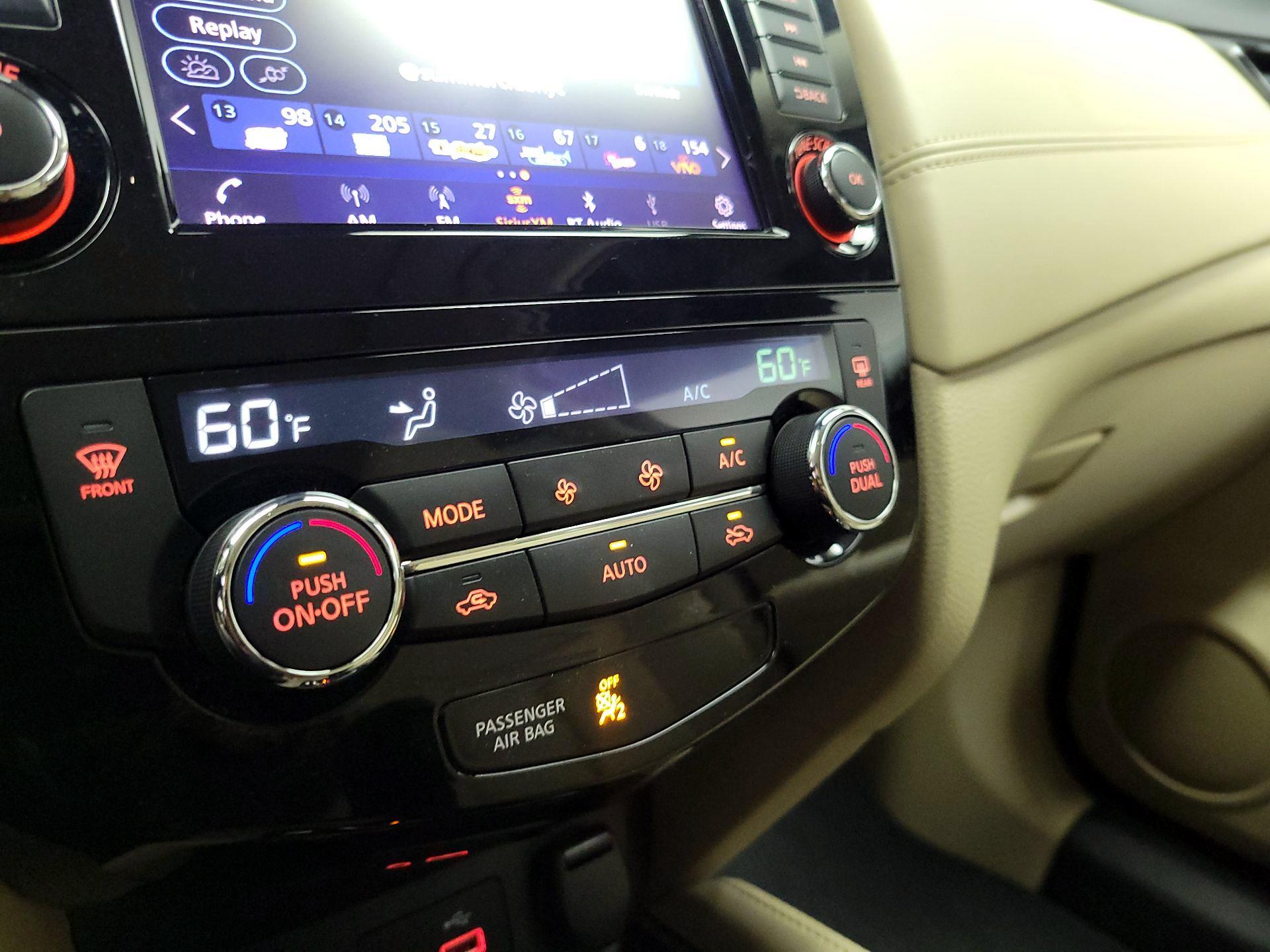 Thumbnail: 2020 Nissan Rogue - 17