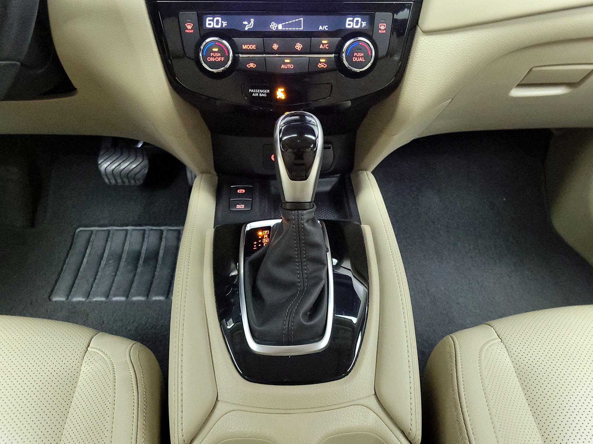 Thumbnail: 2020 Nissan Rogue - 18