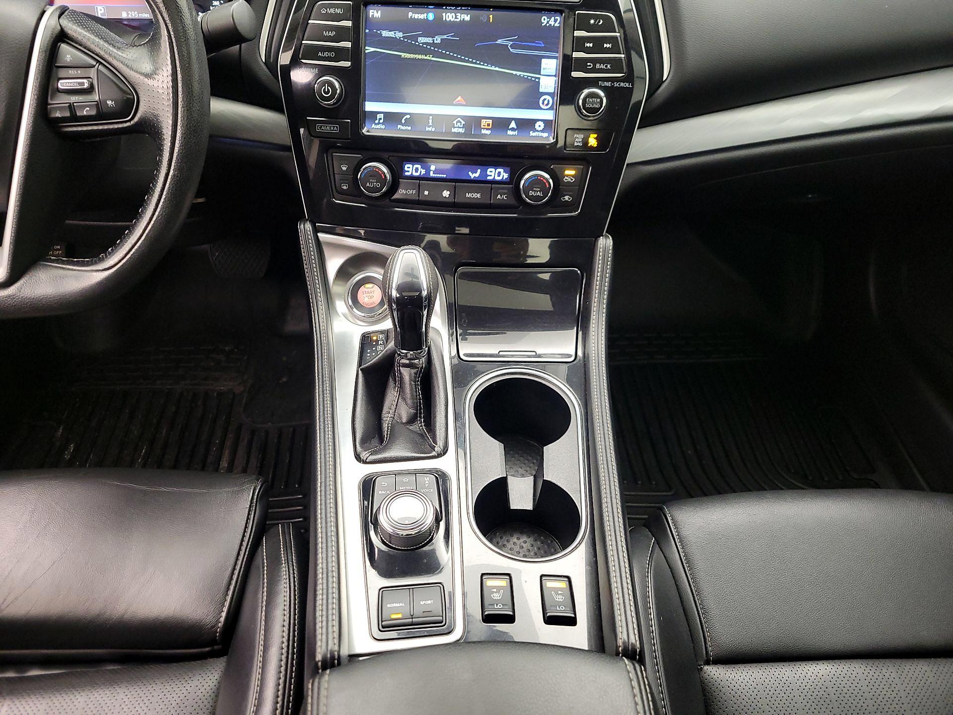 Thumbnail: 2016 Nissan Maxima - 18