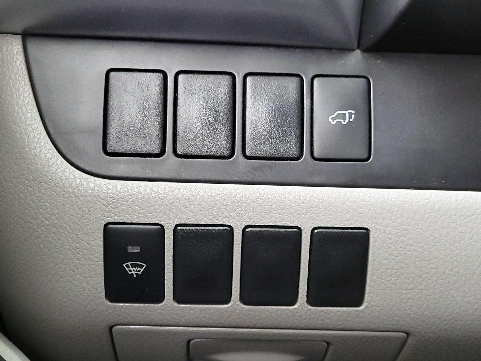 Thumbnail: 2015 Toyota Highlander - 13