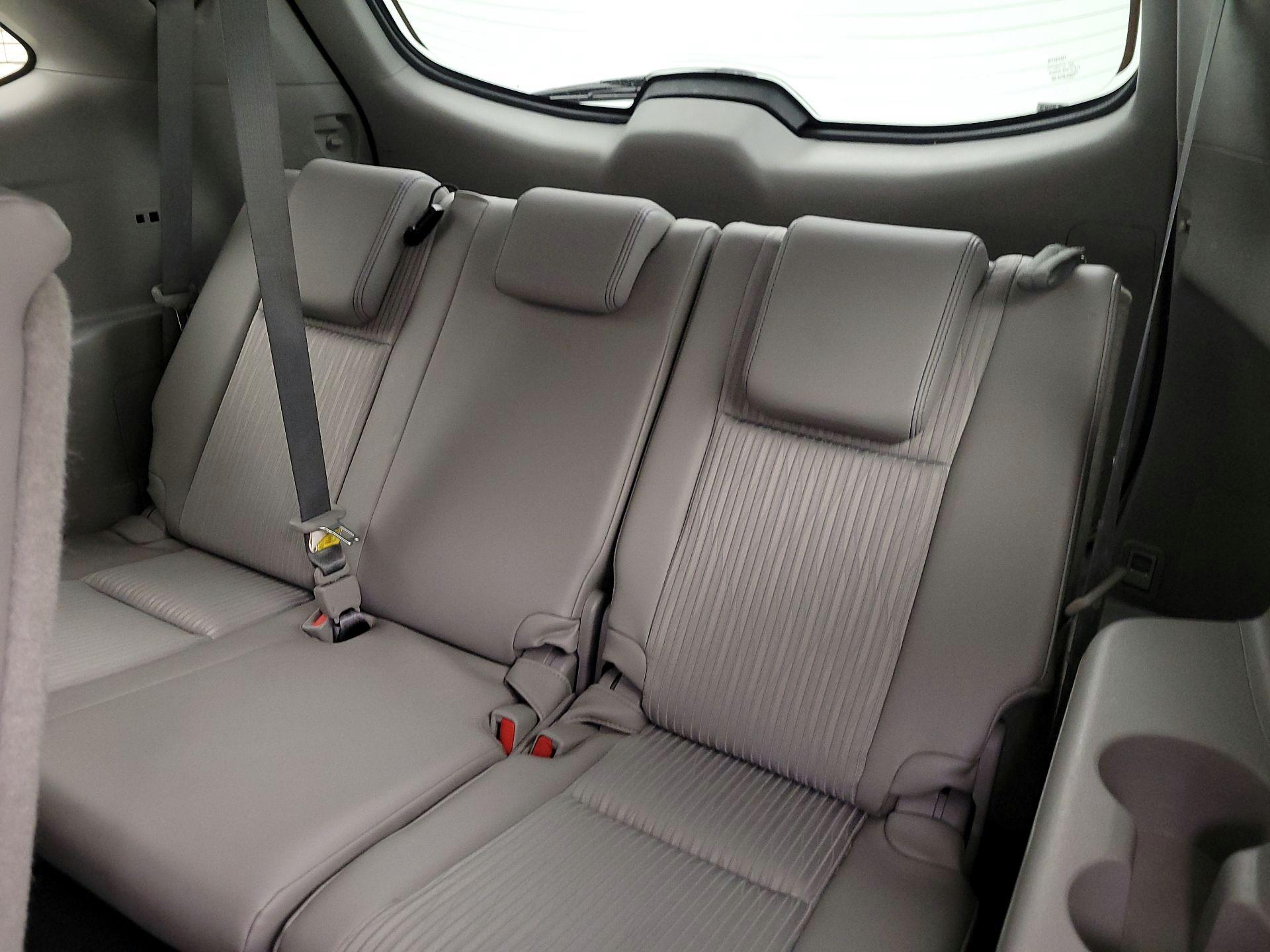 Thumbnail: 2015 Toyota Highlander - 20