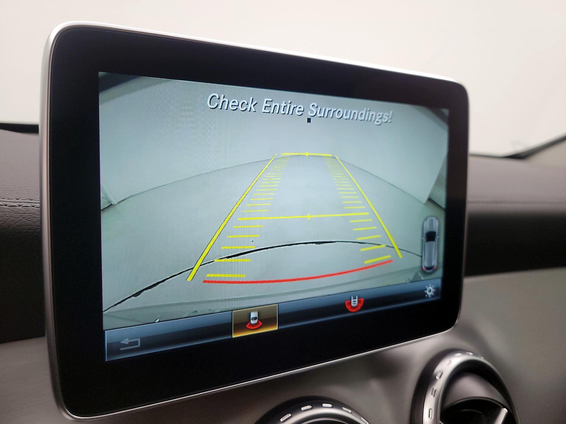 Thumbnail: 2016 Mercedes-Benz GLA - 15