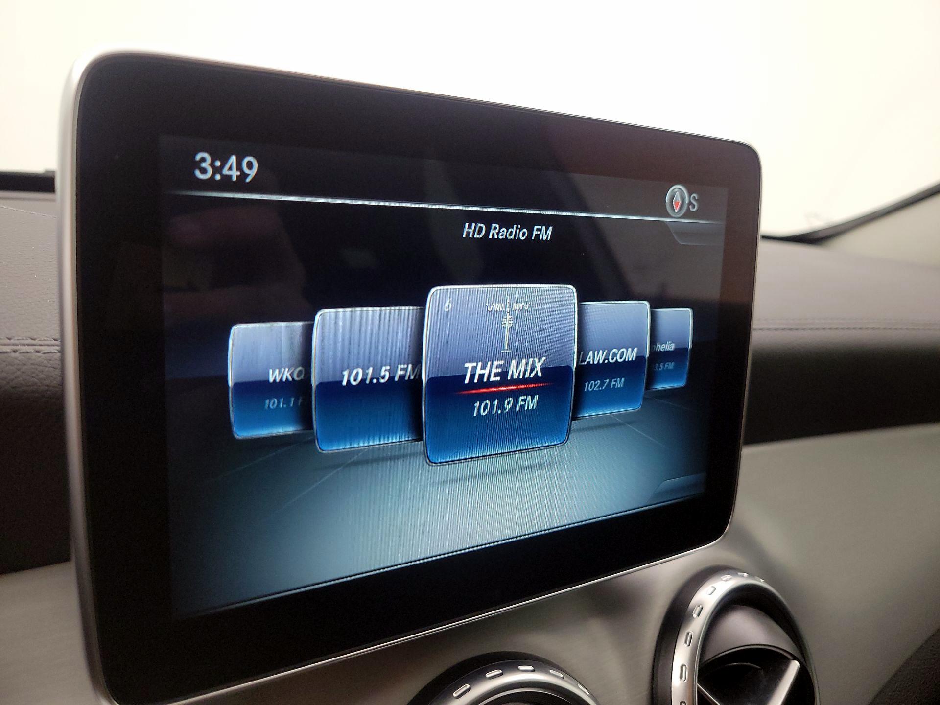 Thumbnail: 2016 Mercedes-Benz GLA - 16