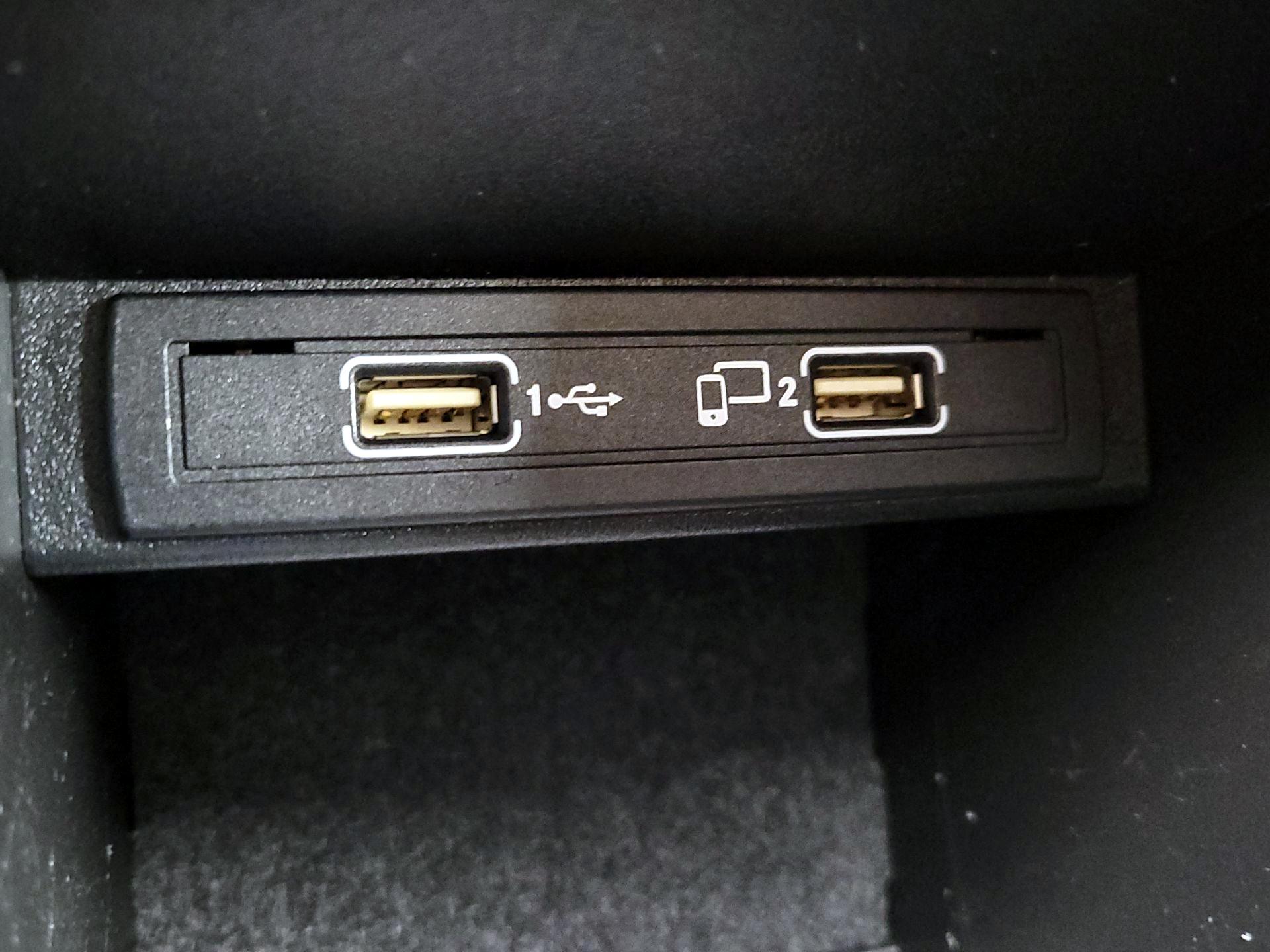 Thumbnail: 2016 Mercedes-Benz GLA - 19