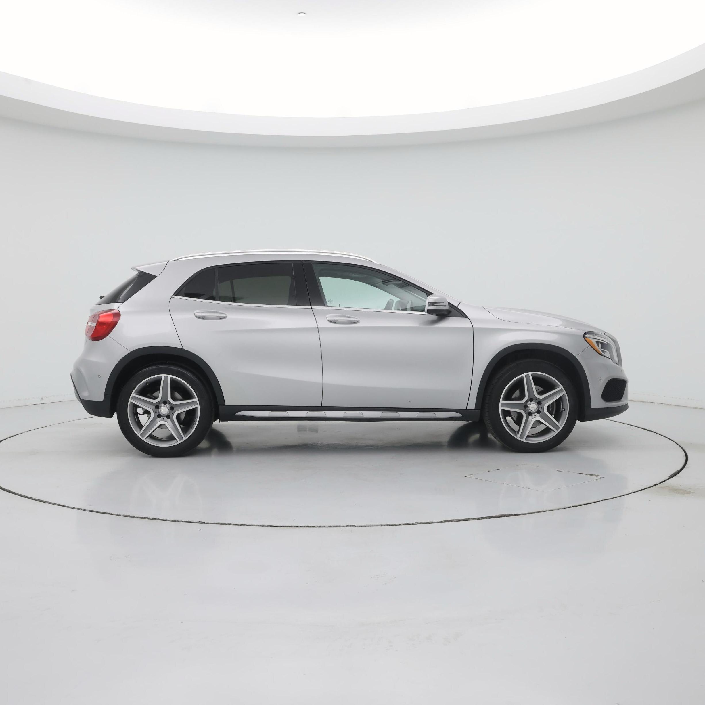 Thumbnail: 2016 Mercedes-Benz GLA - 7