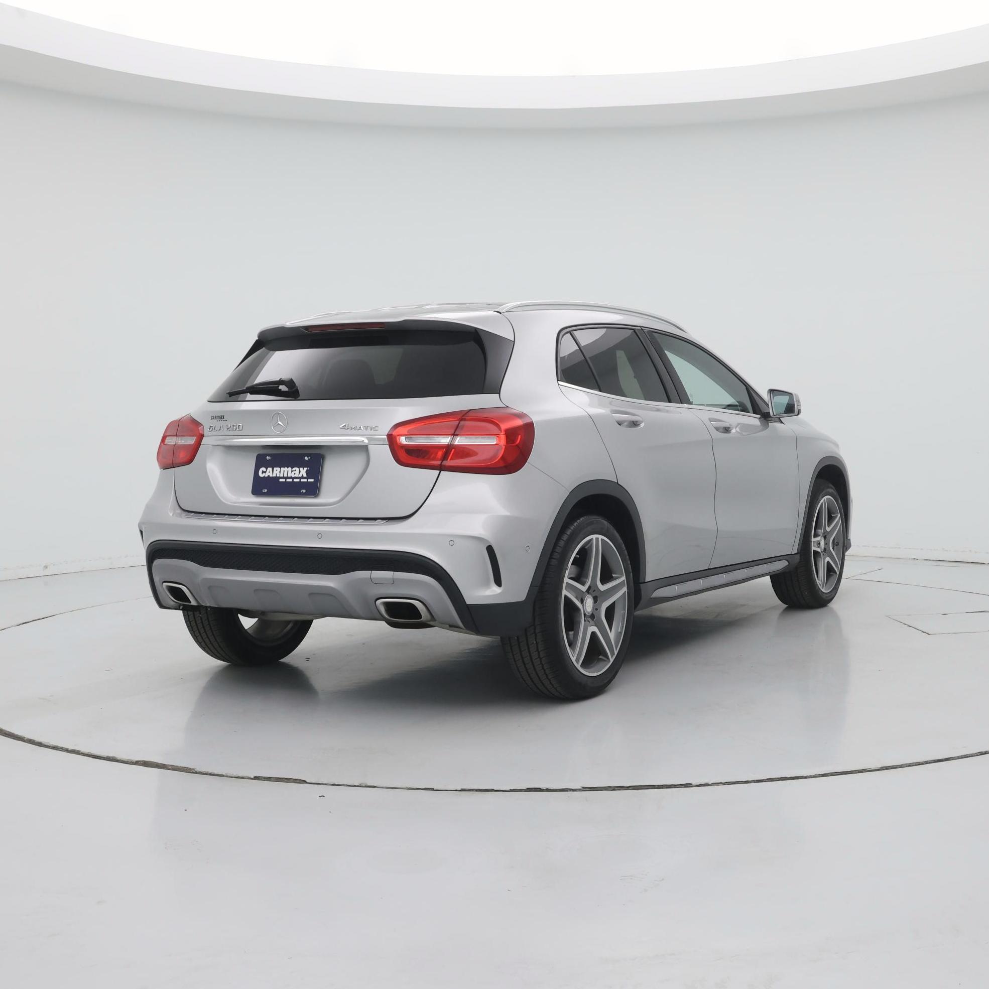 Thumbnail: 2016 Mercedes-Benz GLA - 8