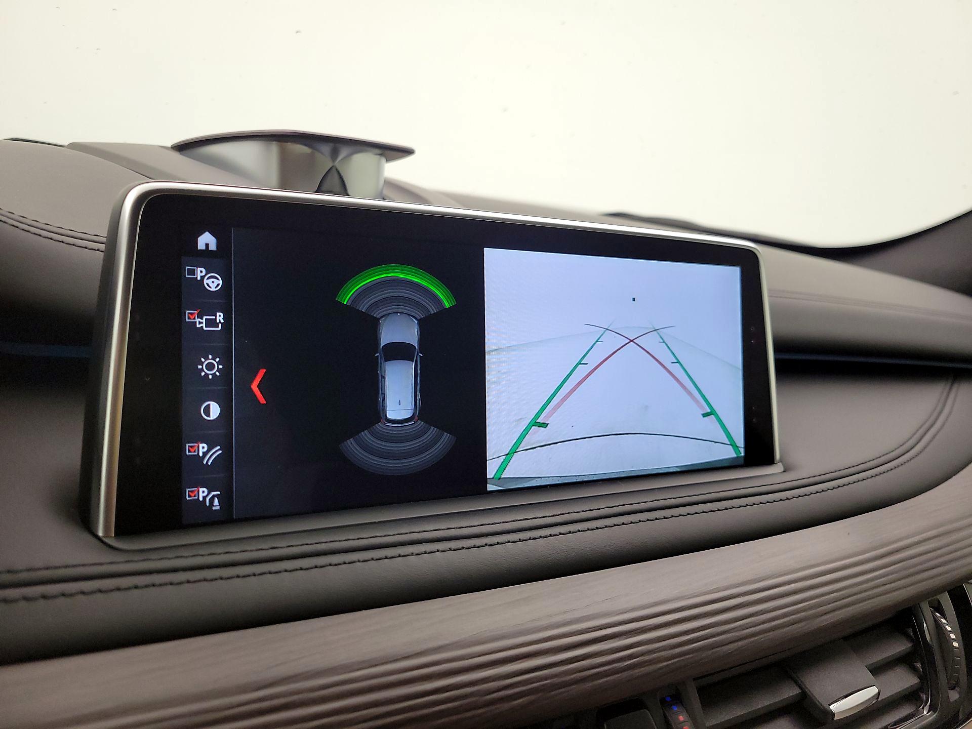 Thumbnail: 2018 BMW X5 - 15