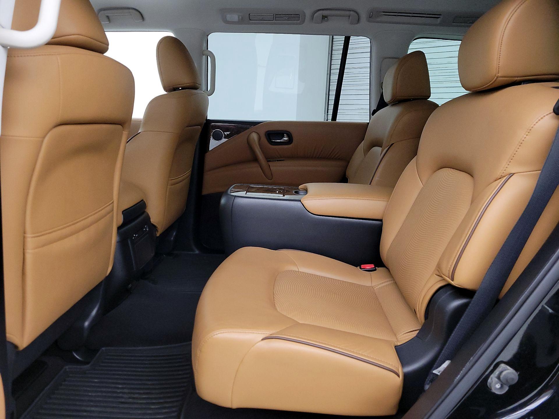 Thumbnail: 2017 INFINITI QX80 - 20