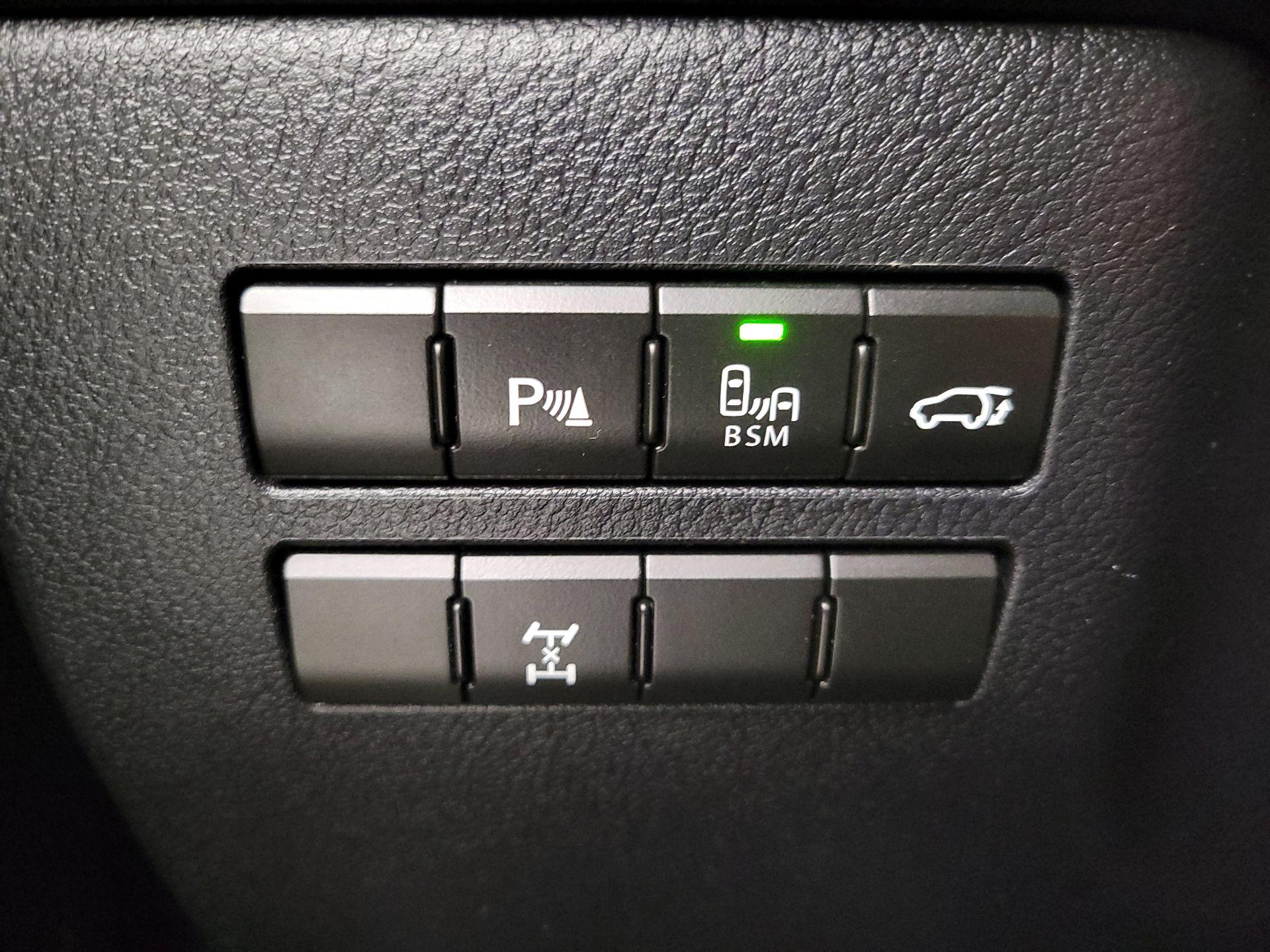 Thumbnail: 2016 Lexus NX - 13