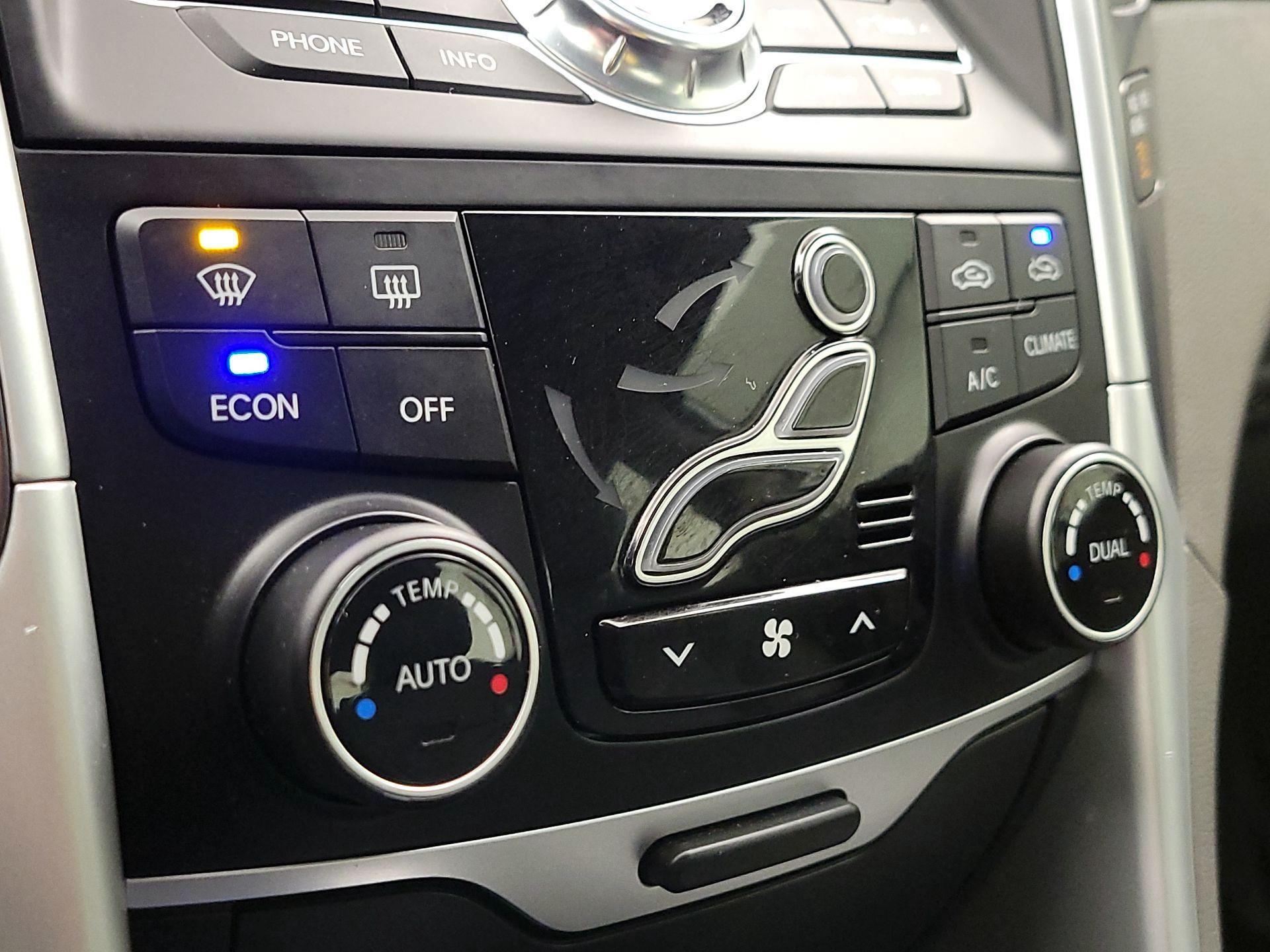 Thumbnail: 2015 Hyundai Sonata - 16