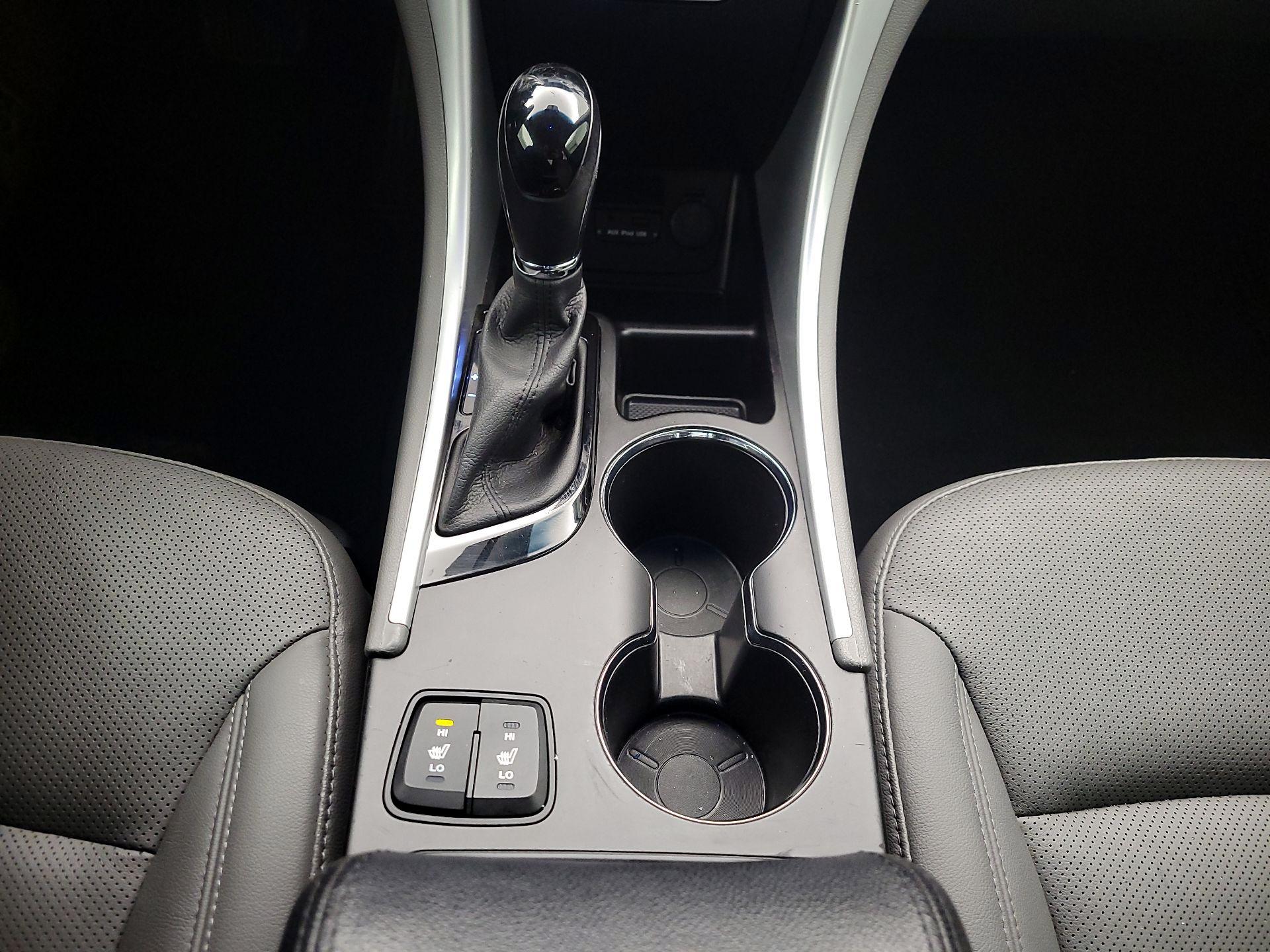 Thumbnail: 2015 Hyundai Sonata - 17