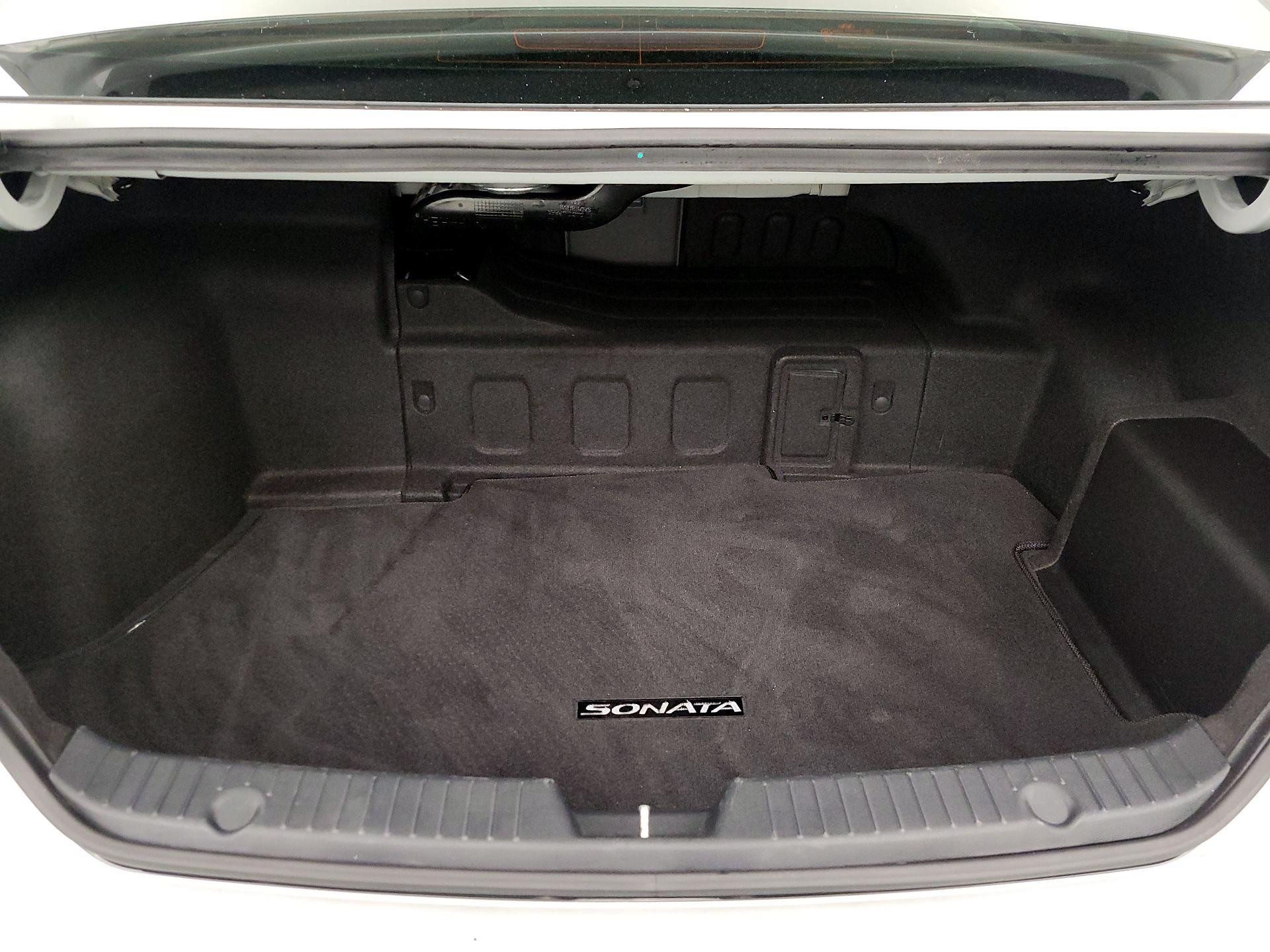 Thumbnail: 2015 Hyundai Sonata - 20