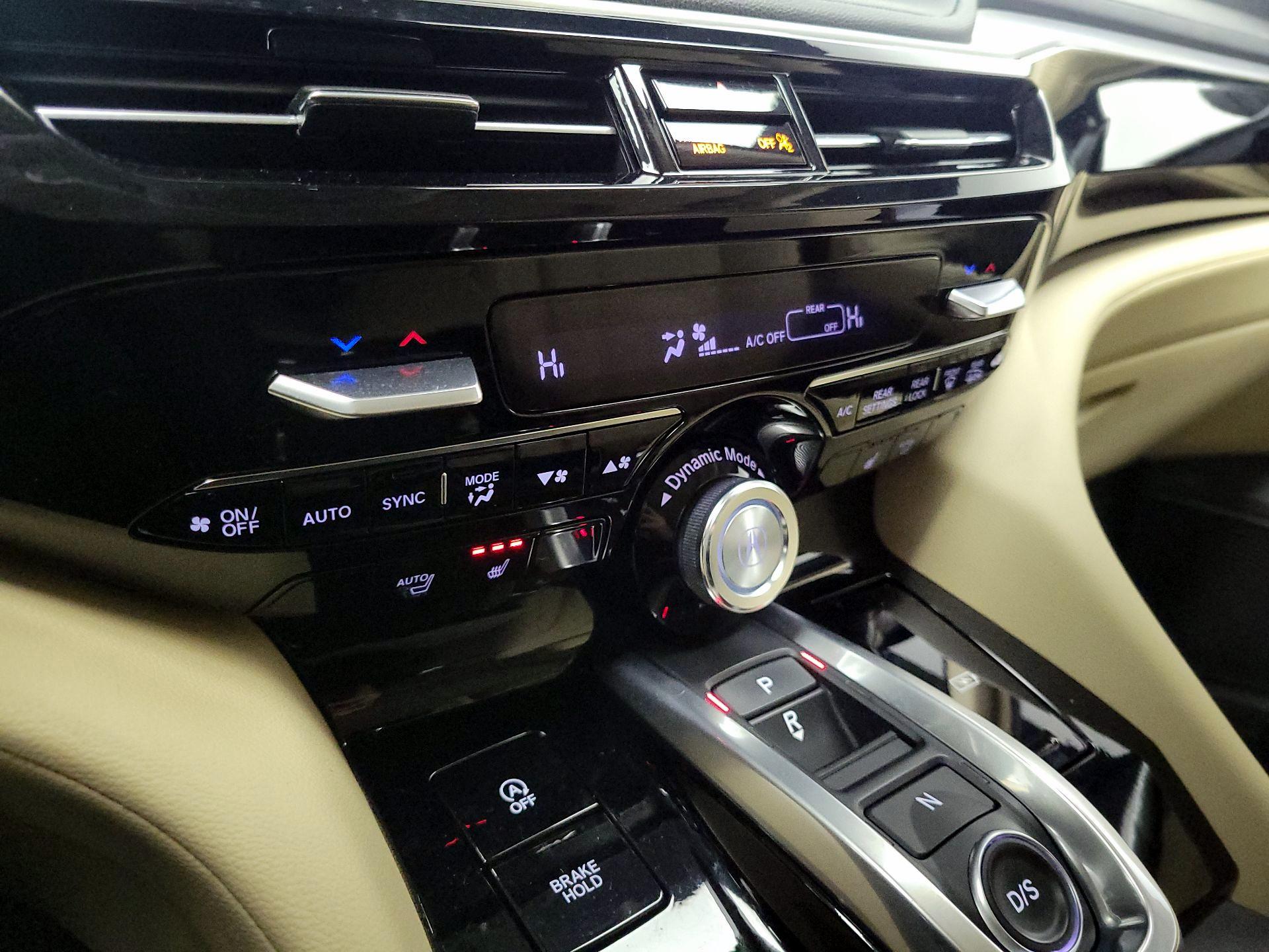 Thumbnail: 2022 Acura MDX - 16