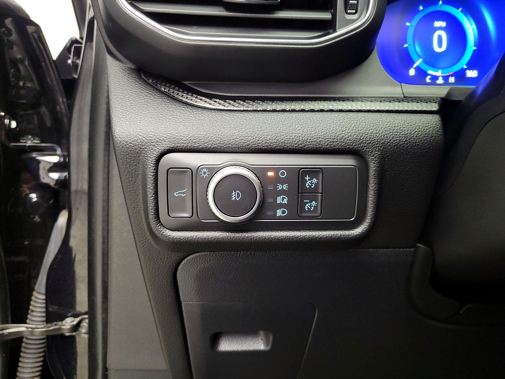 Thumbnail: 2021 Ford Explorer - 13