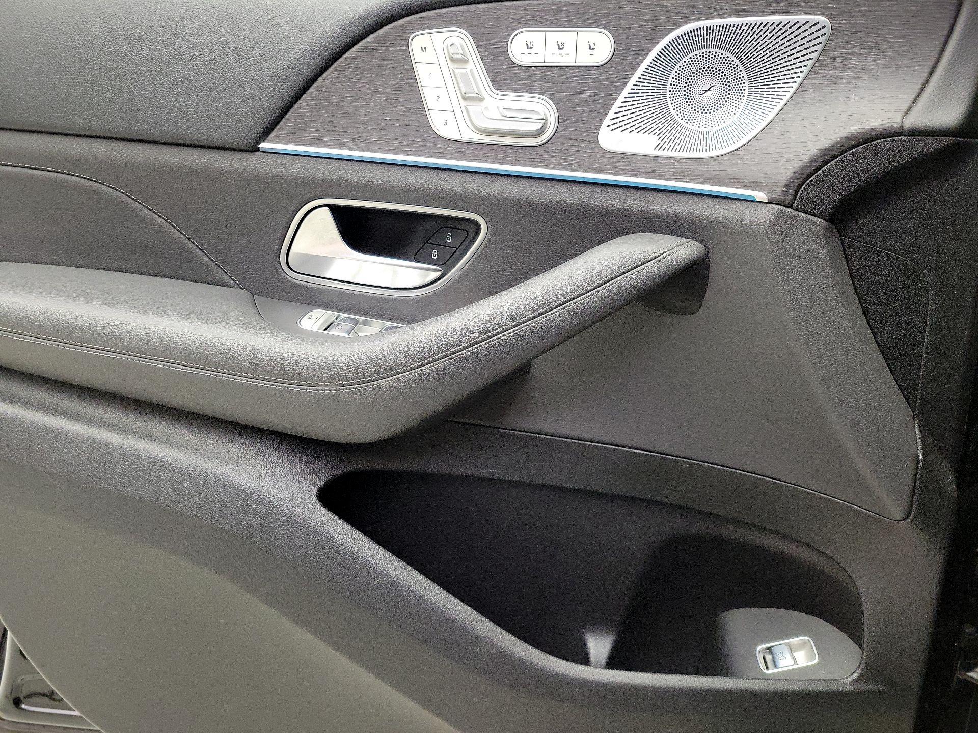 Thumbnail: 2020 Mercedes-Benz GLE - 12