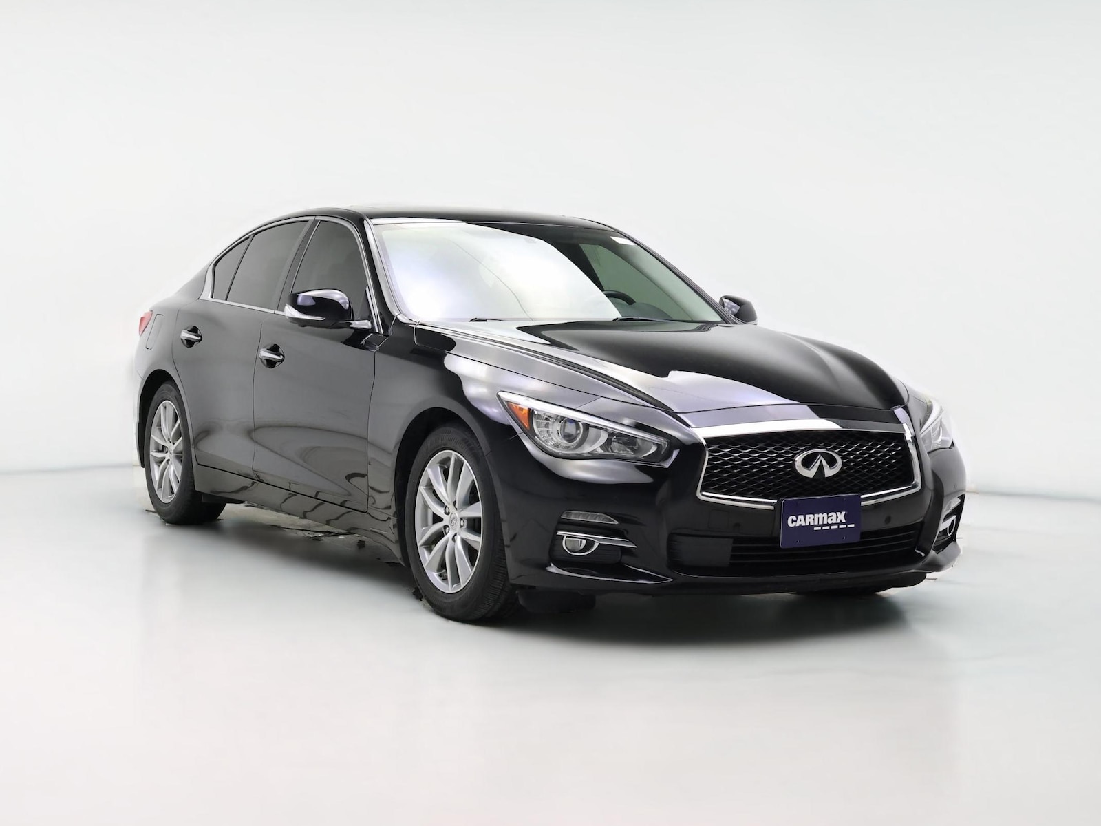 2016 INFINITI Q50