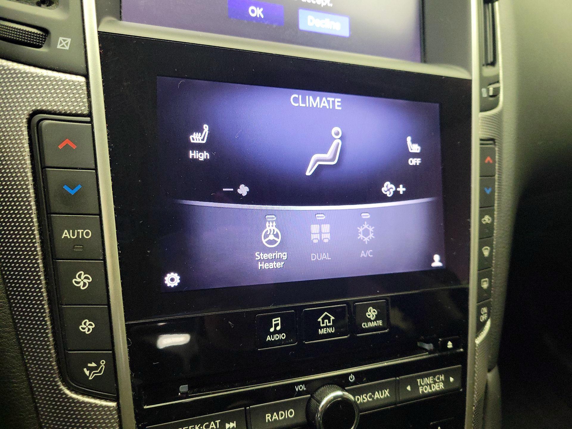 Thumbnail: 2016 INFINITI Q50 - 17