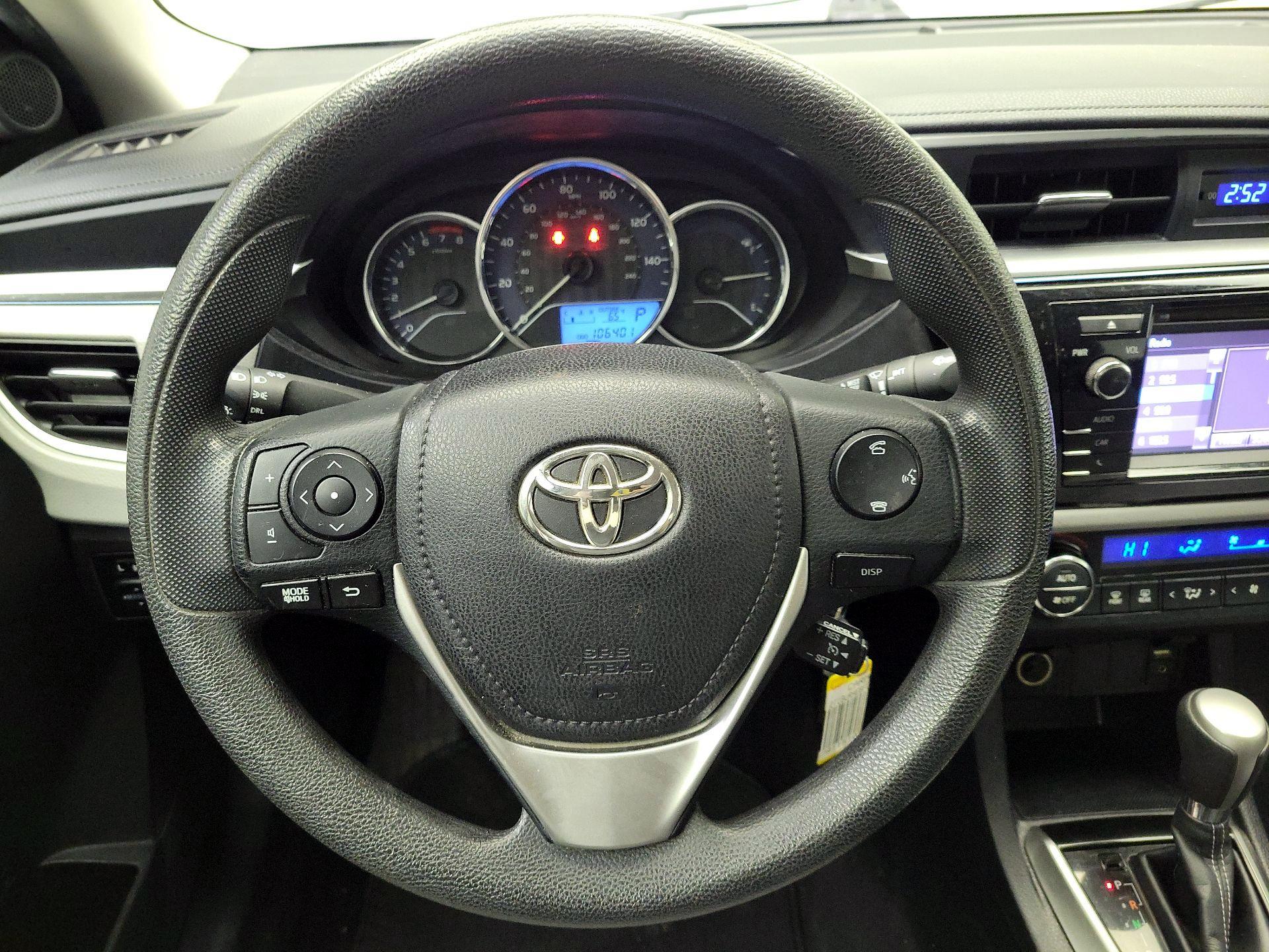 Thumbnail: 2015 Toyota Corolla - 10
