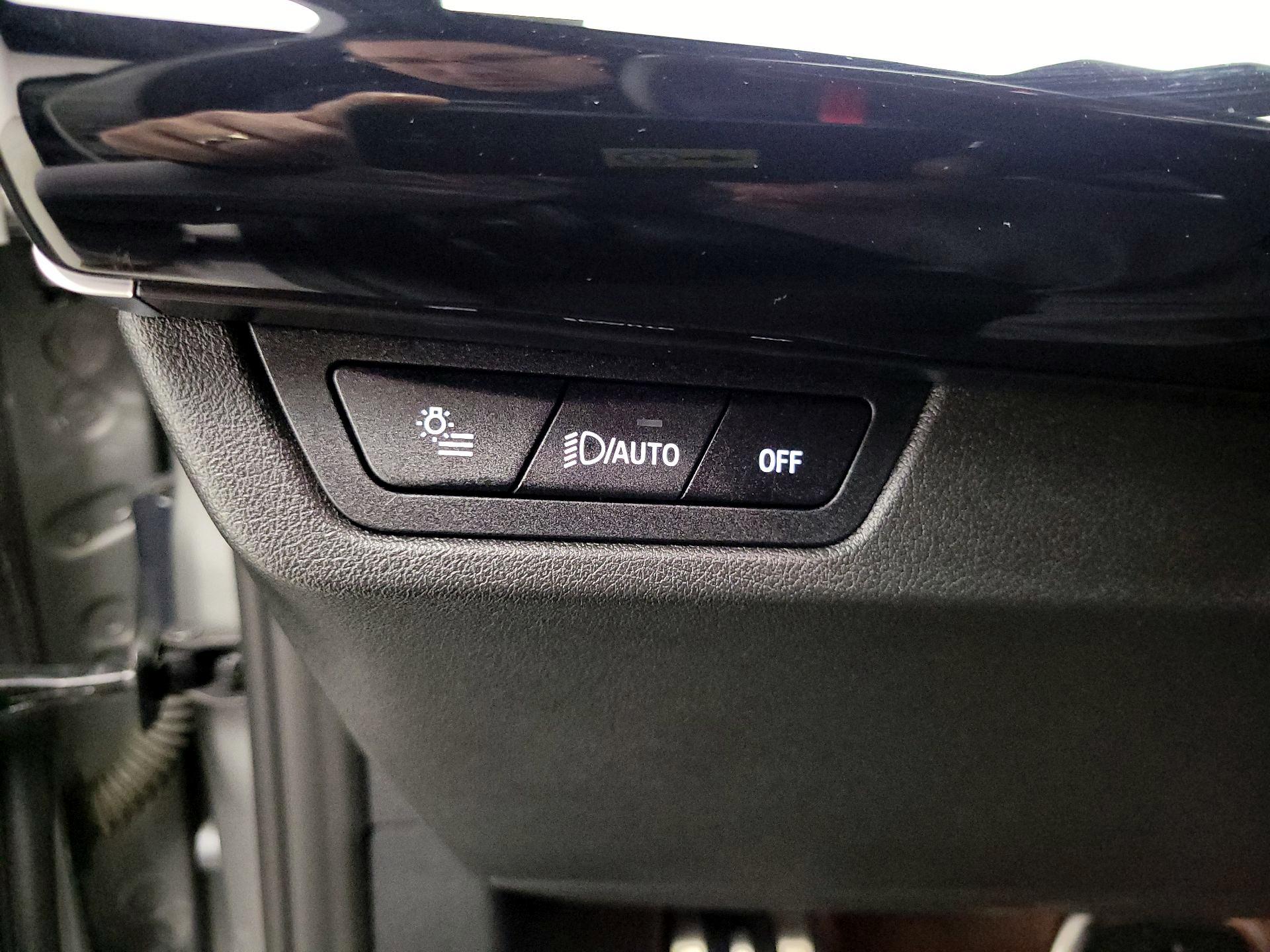 Thumbnail: 2025 BMW X1 - 13