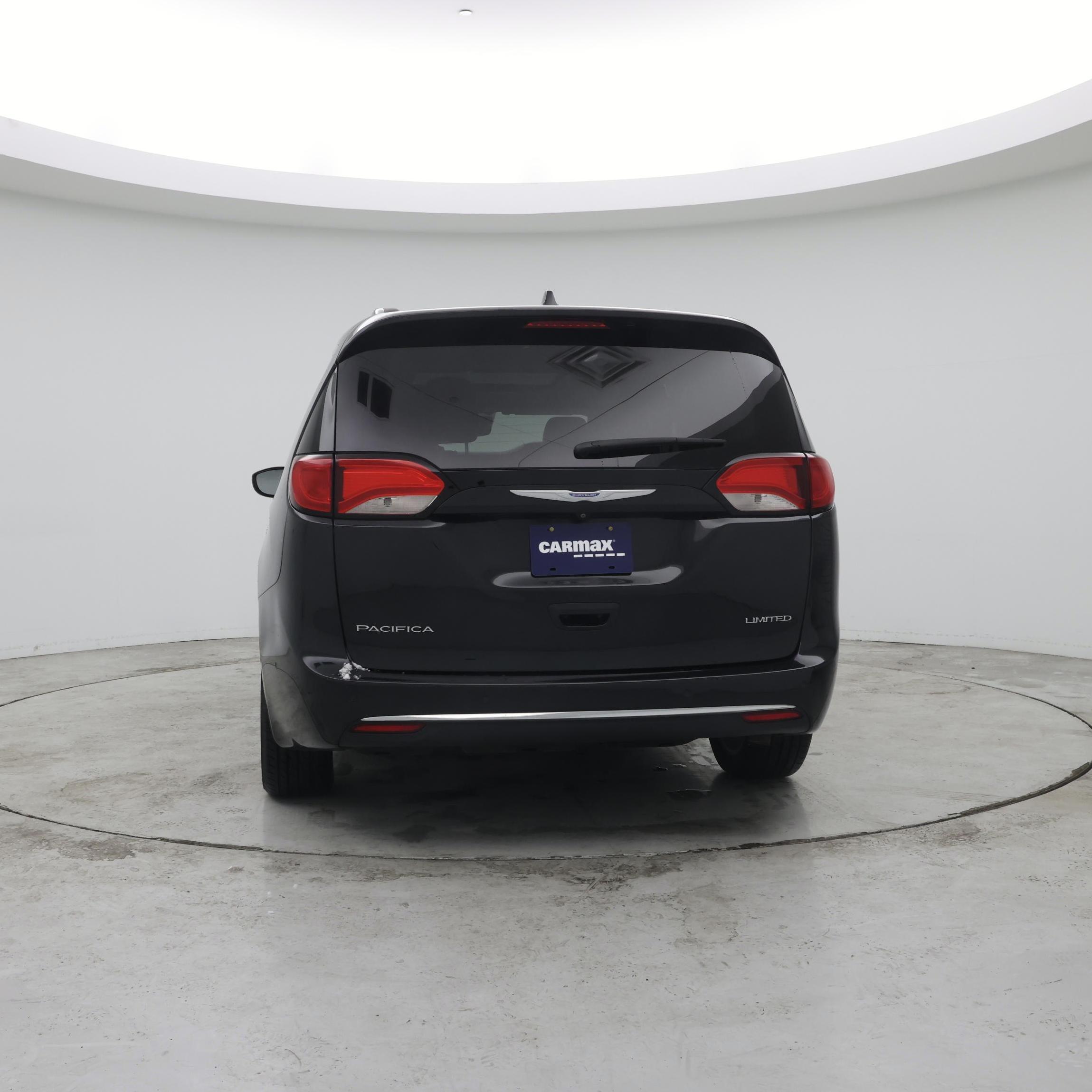 Thumbnail: 2018 Chrysler Pacifica - 6