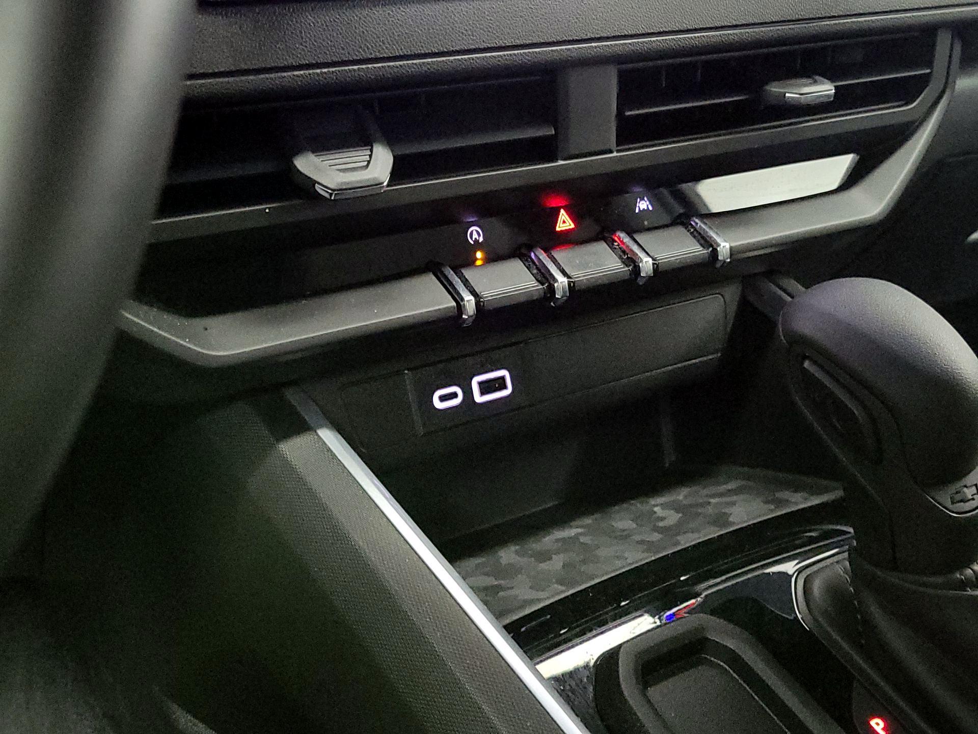 Thumbnail: 2025 Chevrolet Colorado - 18