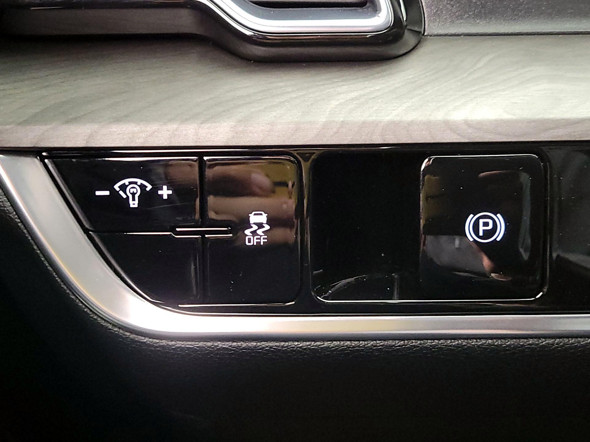 Thumbnail: 2023 Kia Sportage - 13