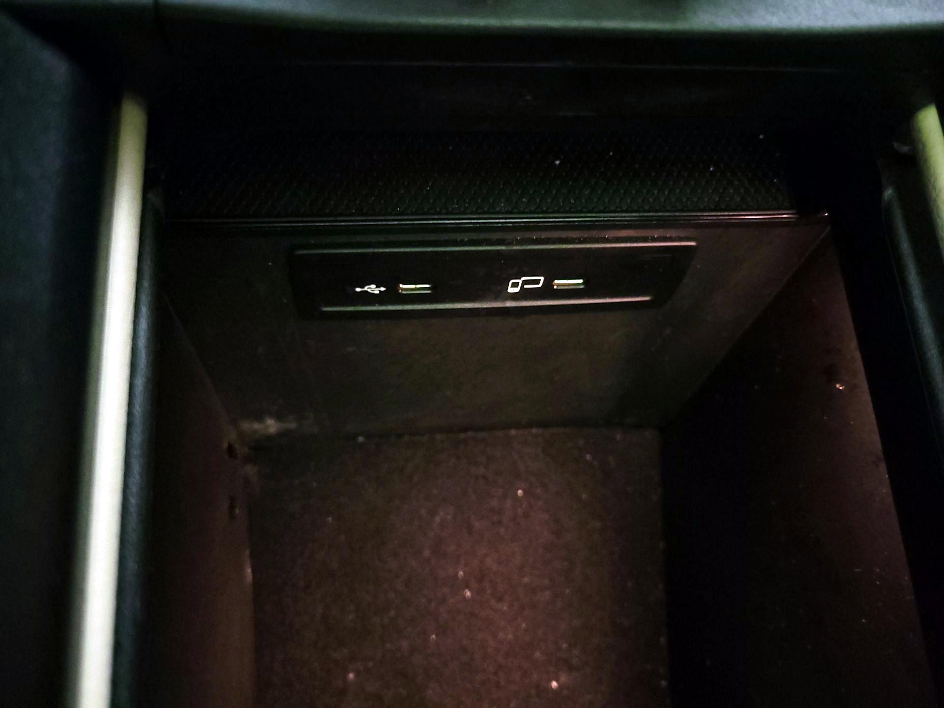 Thumbnail: 2022 Mercedes-Benz GLC - 19