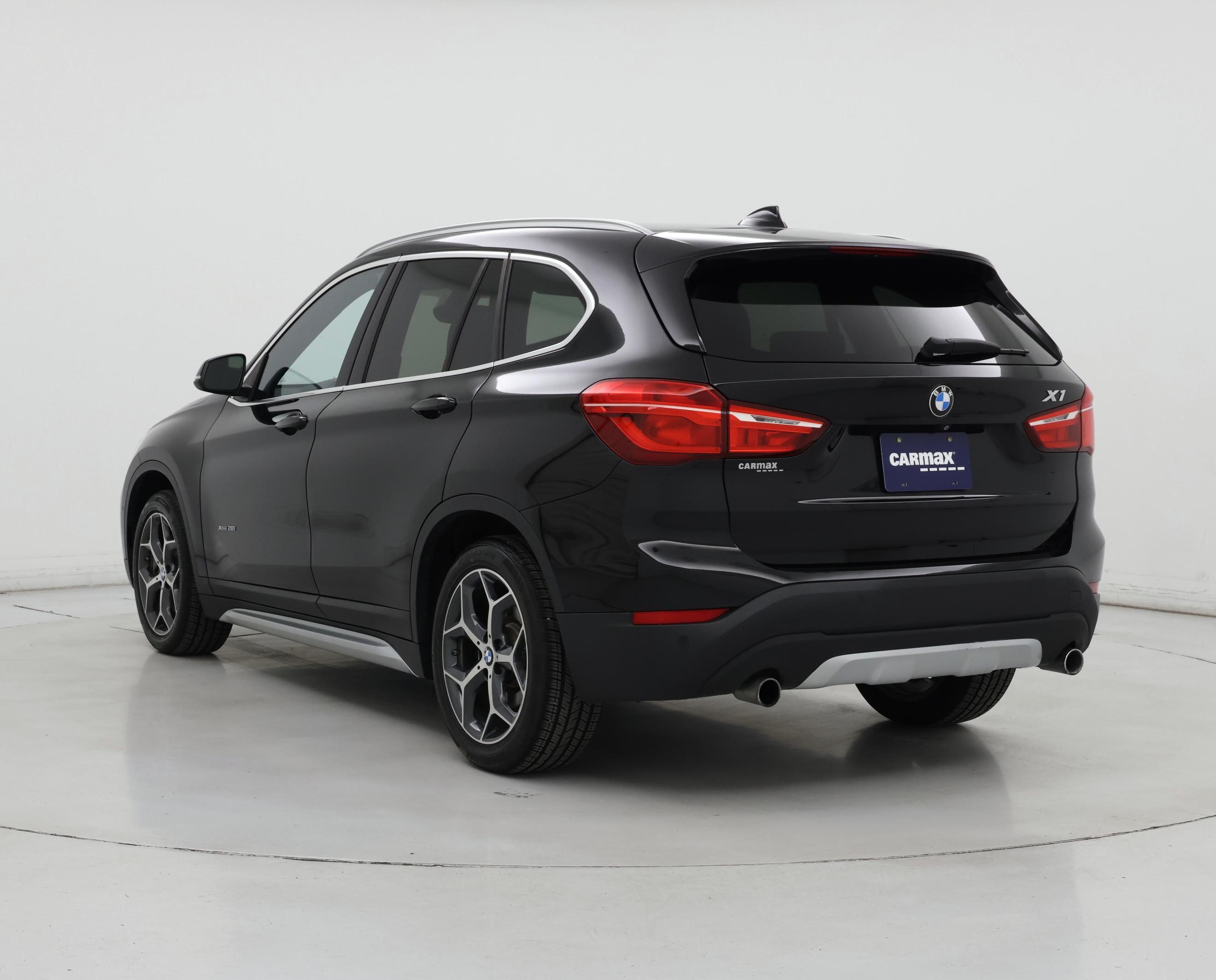 Thumbnail: 2017 BMW X1 - 2
