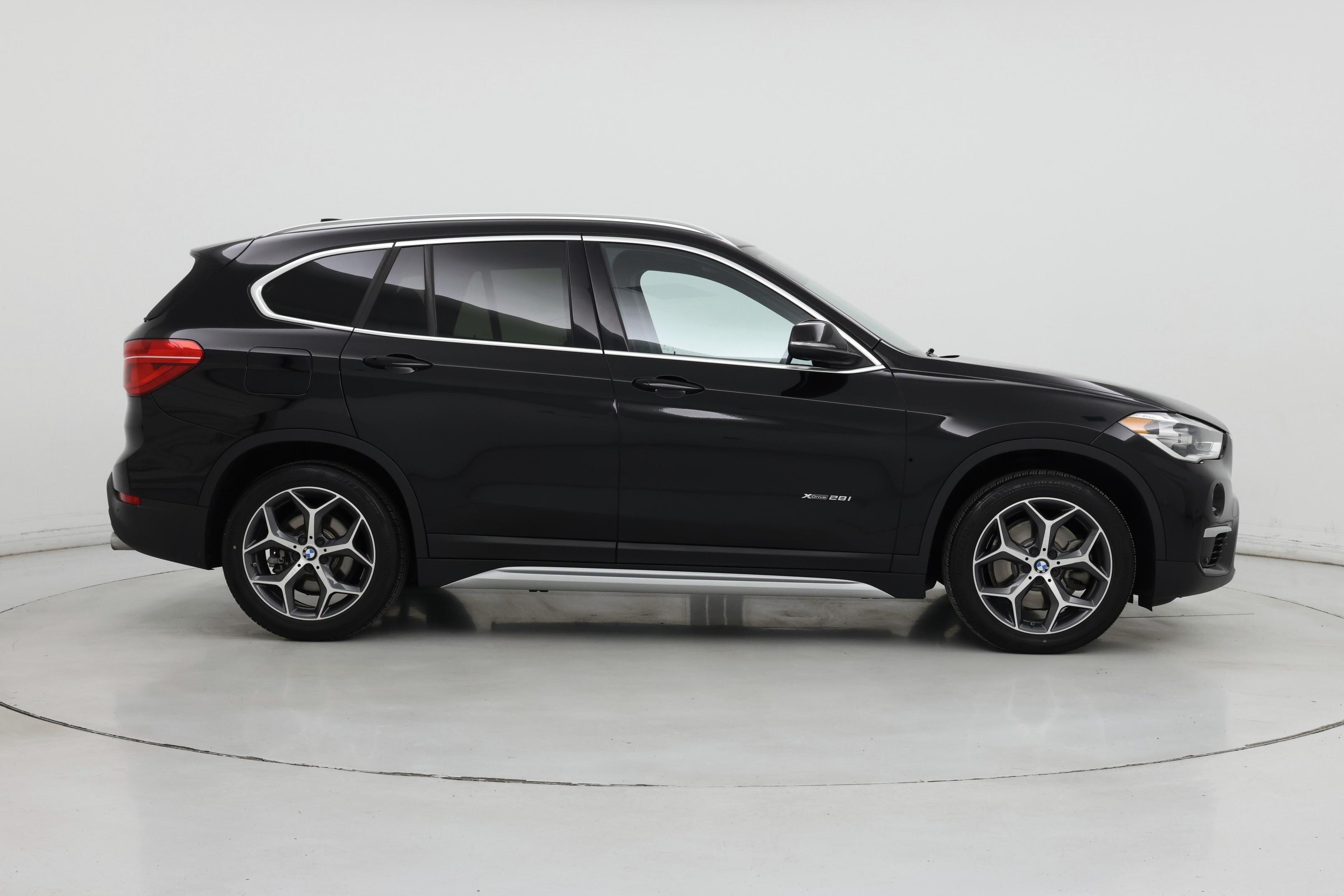Thumbnail: 2017 BMW X1 - 7