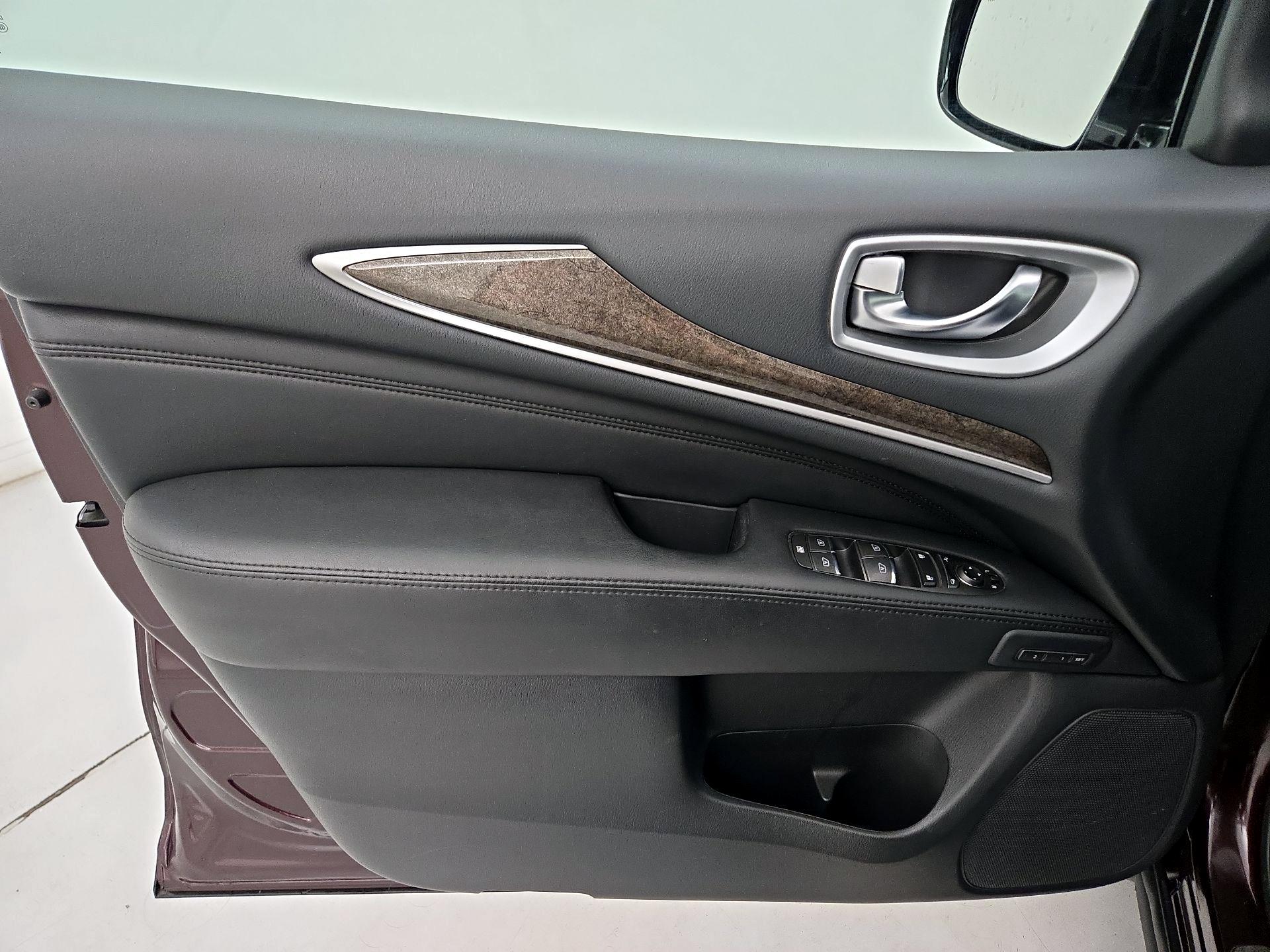 Thumbnail: 2015 INFINITI QX60 - 12