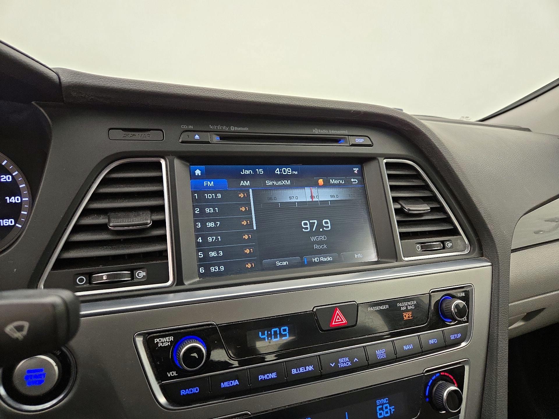 Thumbnail: 2015 Hyundai Sonata - 16