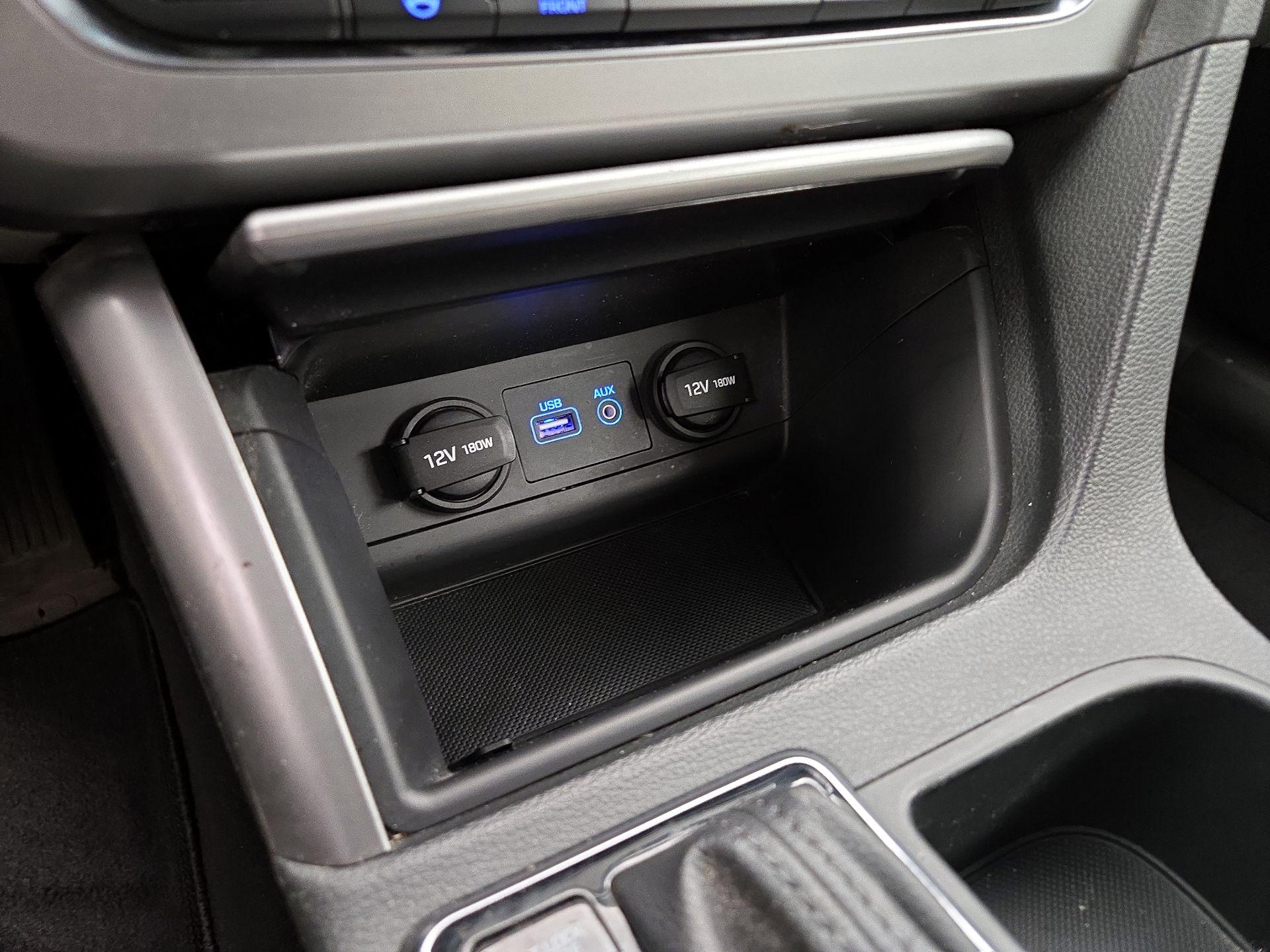 Thumbnail: 2015 Hyundai Sonata - 19