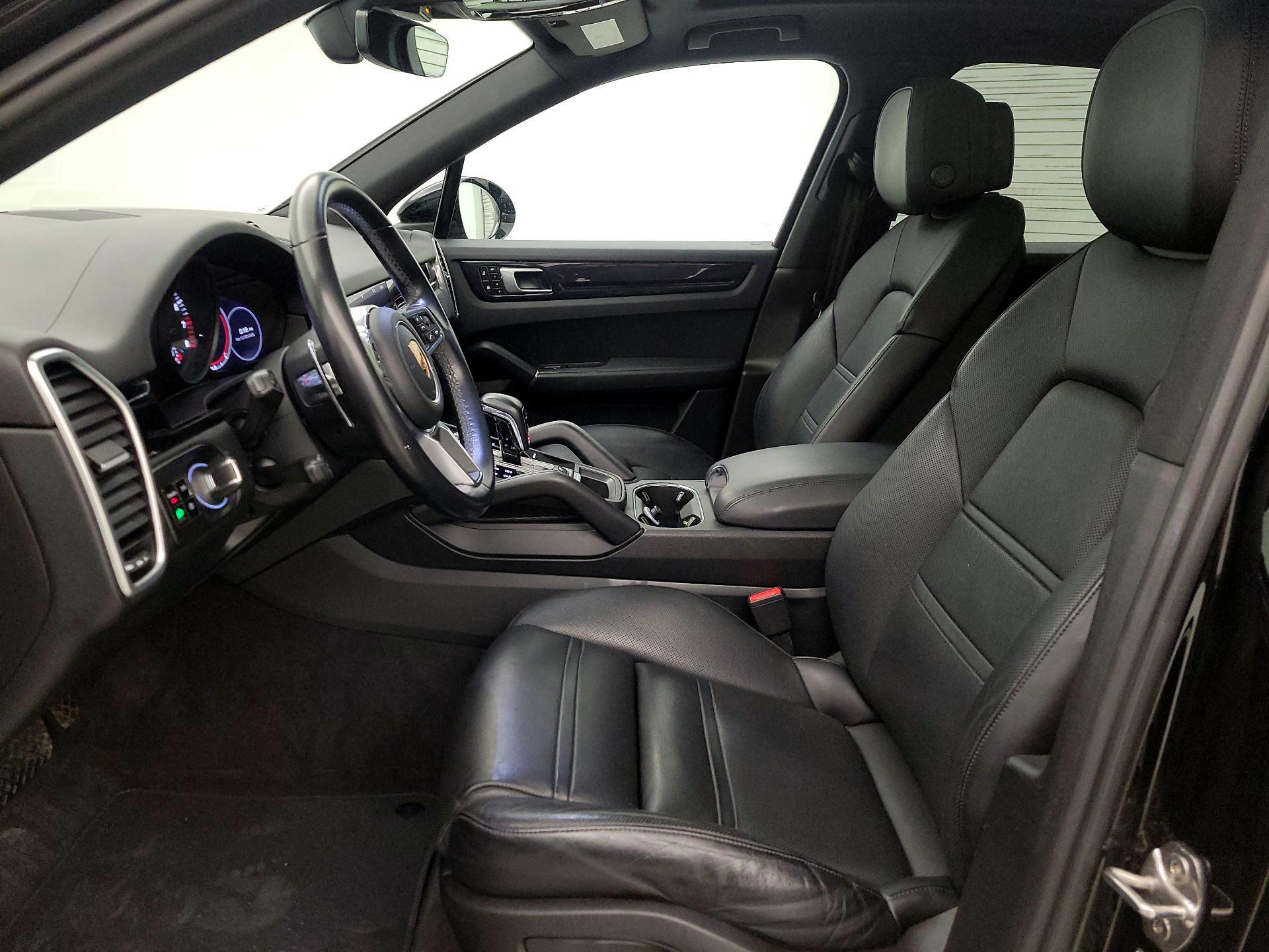 Thumbnail: 2019 Porsche Cayenne - 11