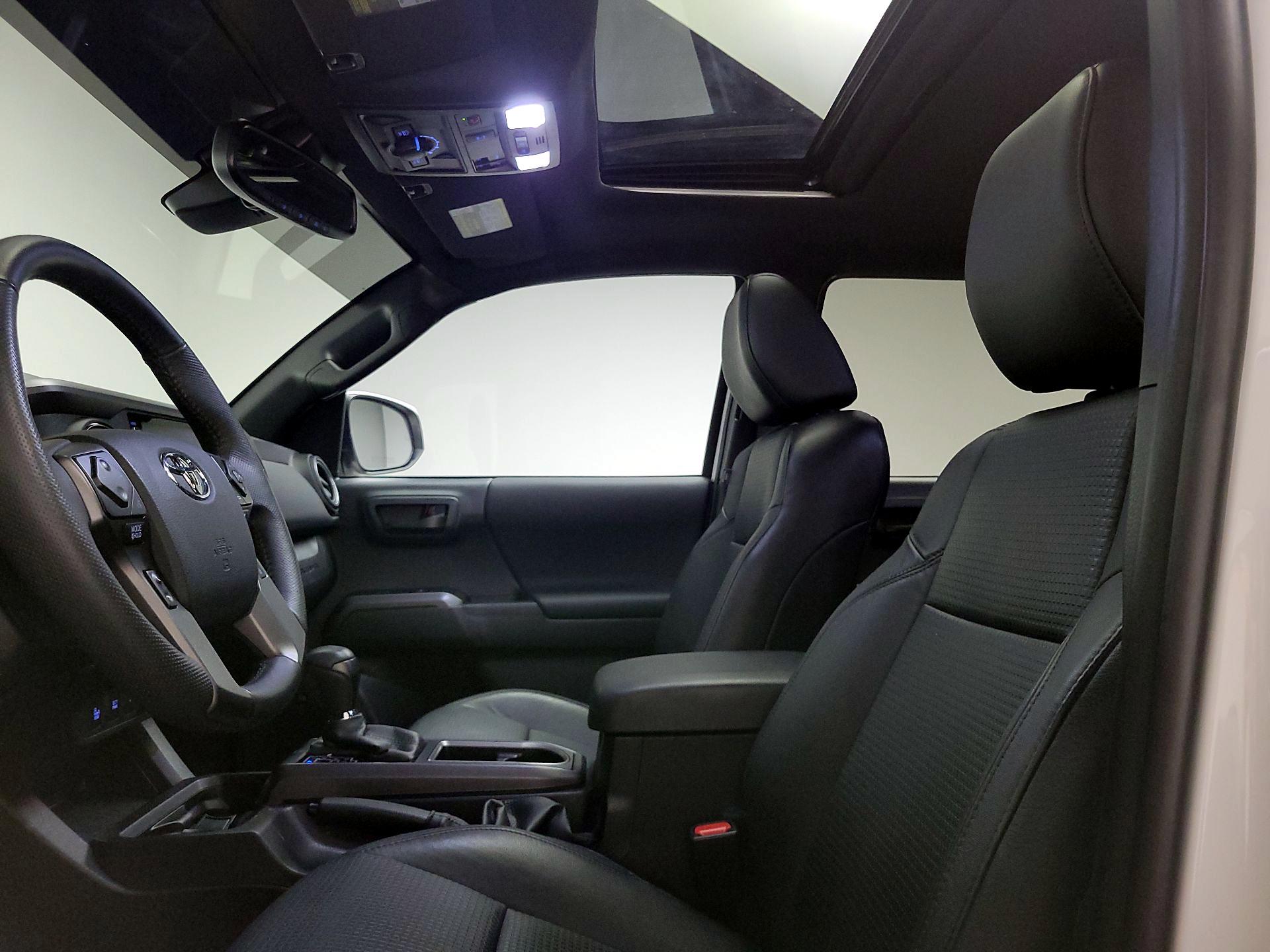 Thumbnail: 2023 Toyota Tacoma - 19