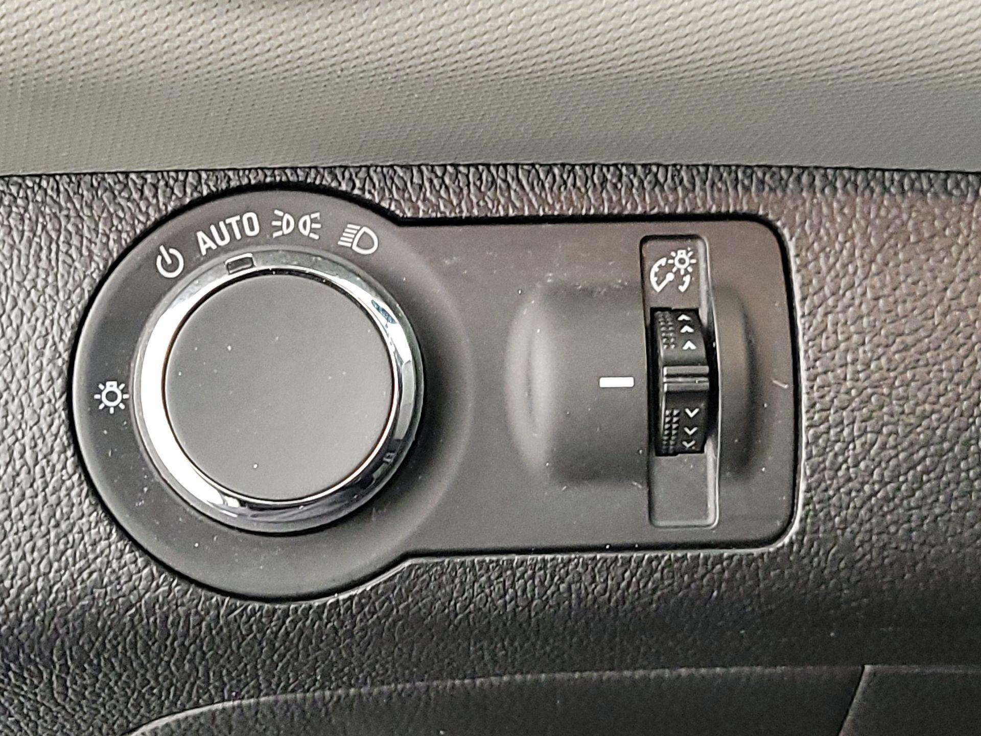 Thumbnail: 2015 Chevrolet Sonic - 13