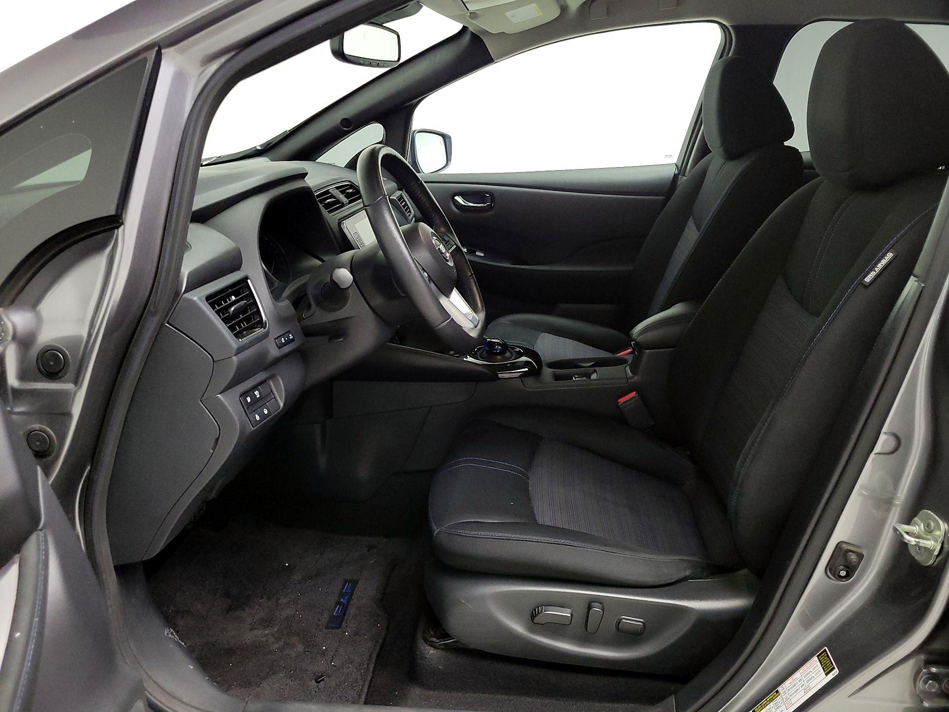 Thumbnail: 2022 Nissan Leaf - 11