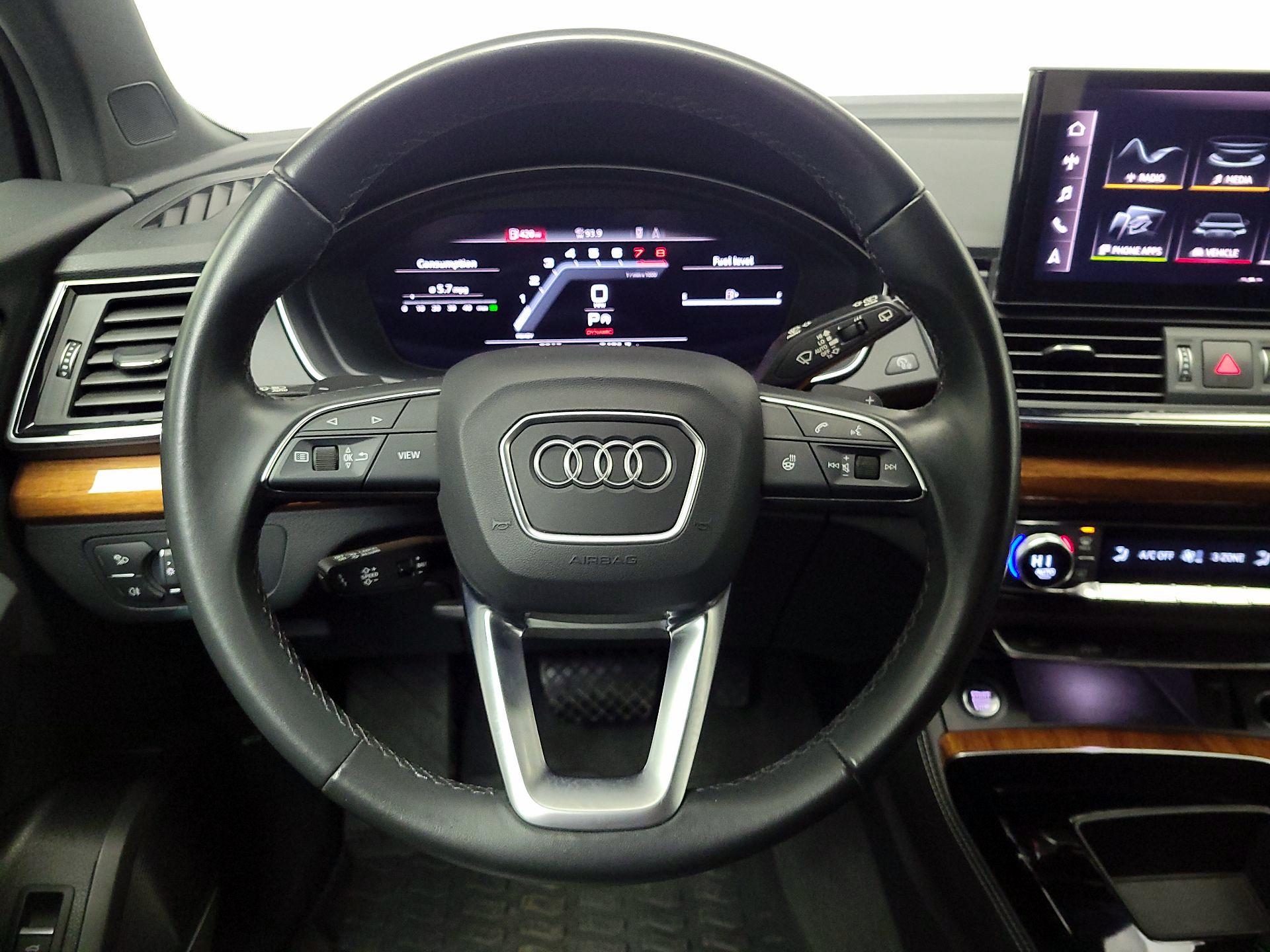 Thumbnail: 2023 Audi Q5 - 10