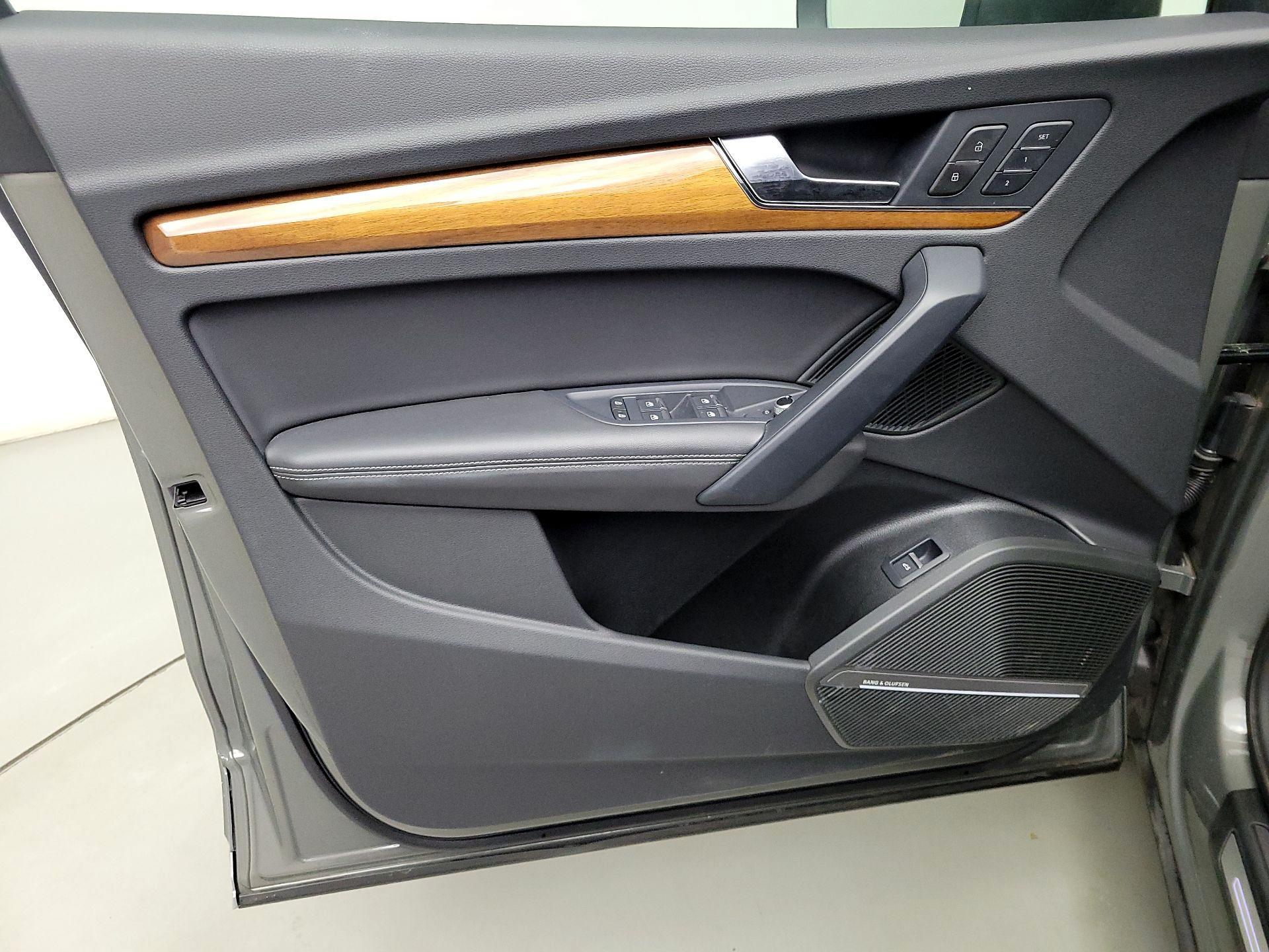 Thumbnail: 2023 Audi Q5 - 12