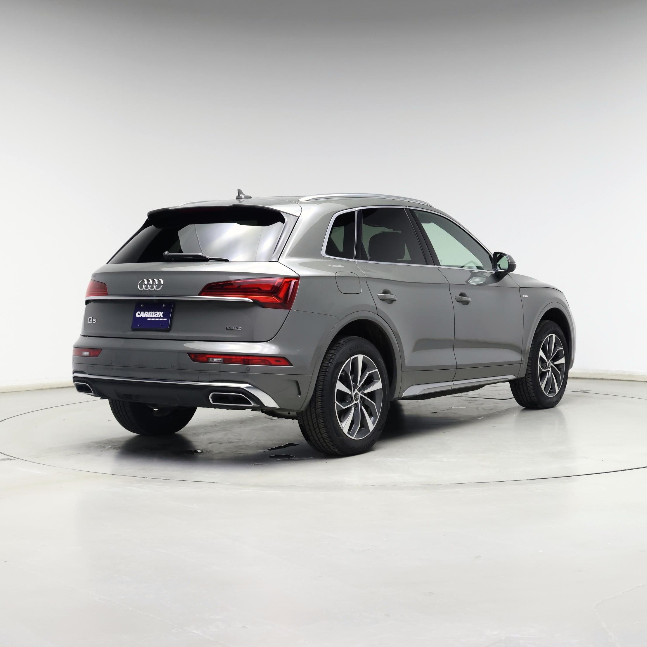 Thumbnail: 2023 Audi Q5 - 8