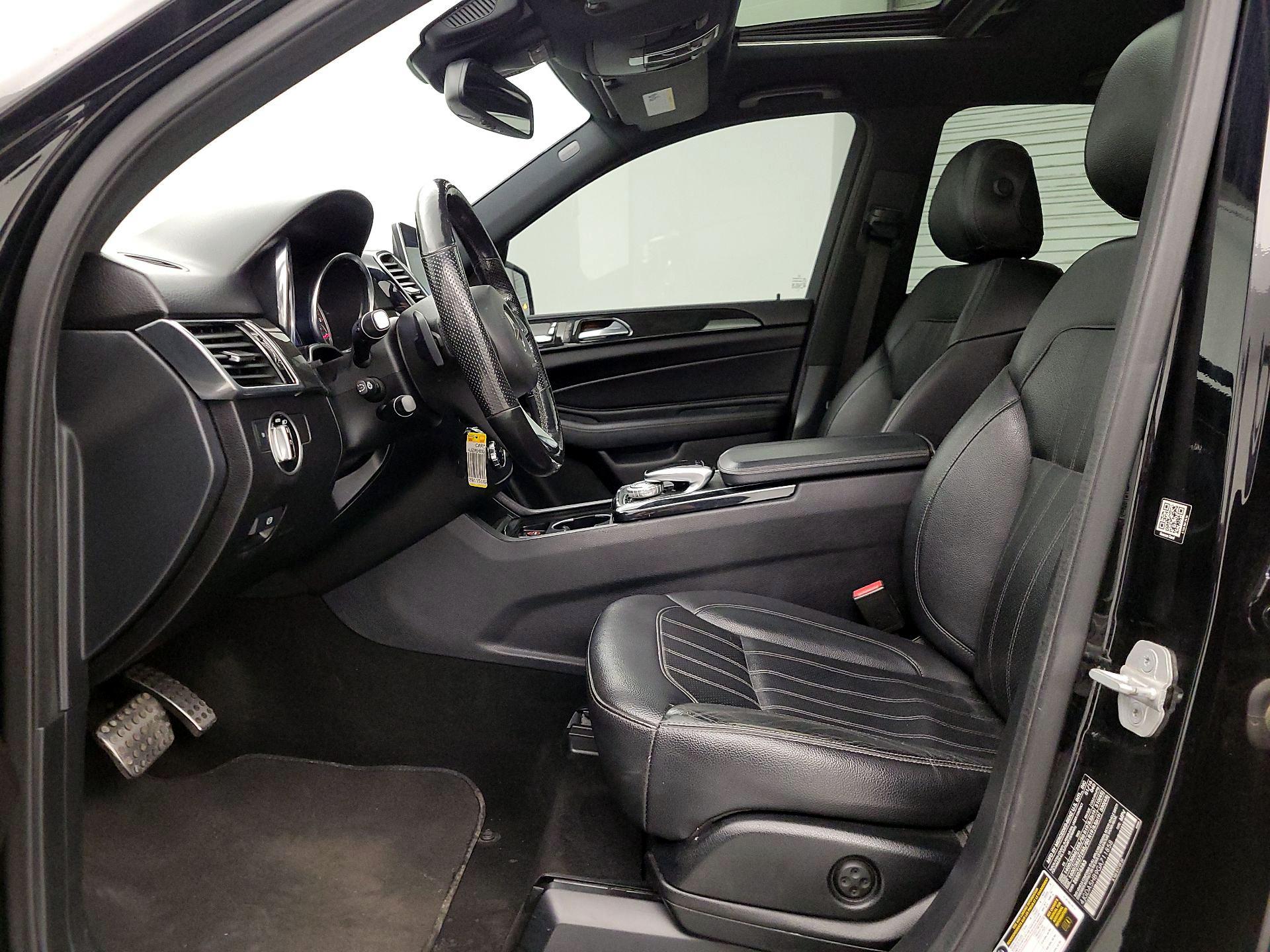 Thumbnail: 2016 Mercedes-Benz GLE - 11