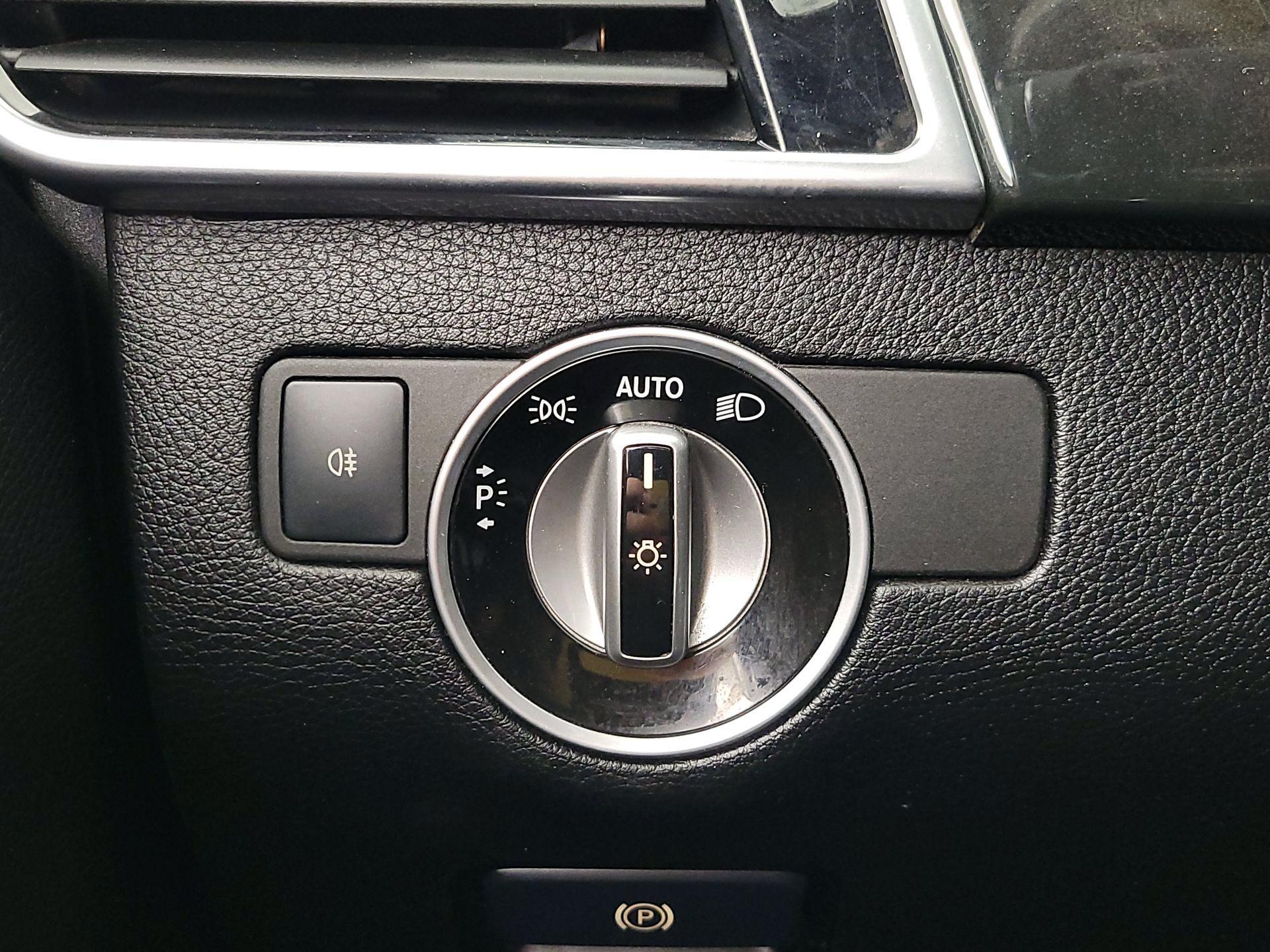 Thumbnail: 2016 Mercedes-Benz GLE - 13