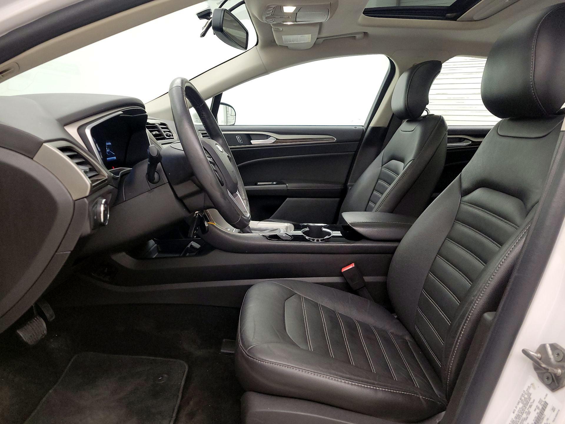 Thumbnail: 2014 Ford Fusion - 11