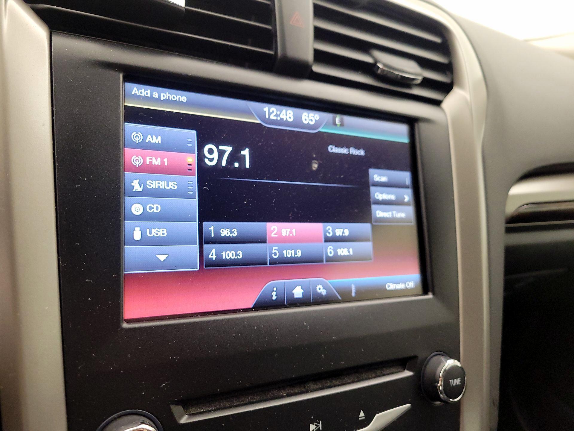 Thumbnail: 2014 Ford Fusion - 15